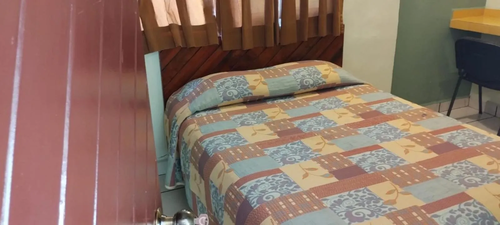 Bed in Hotel Avenida