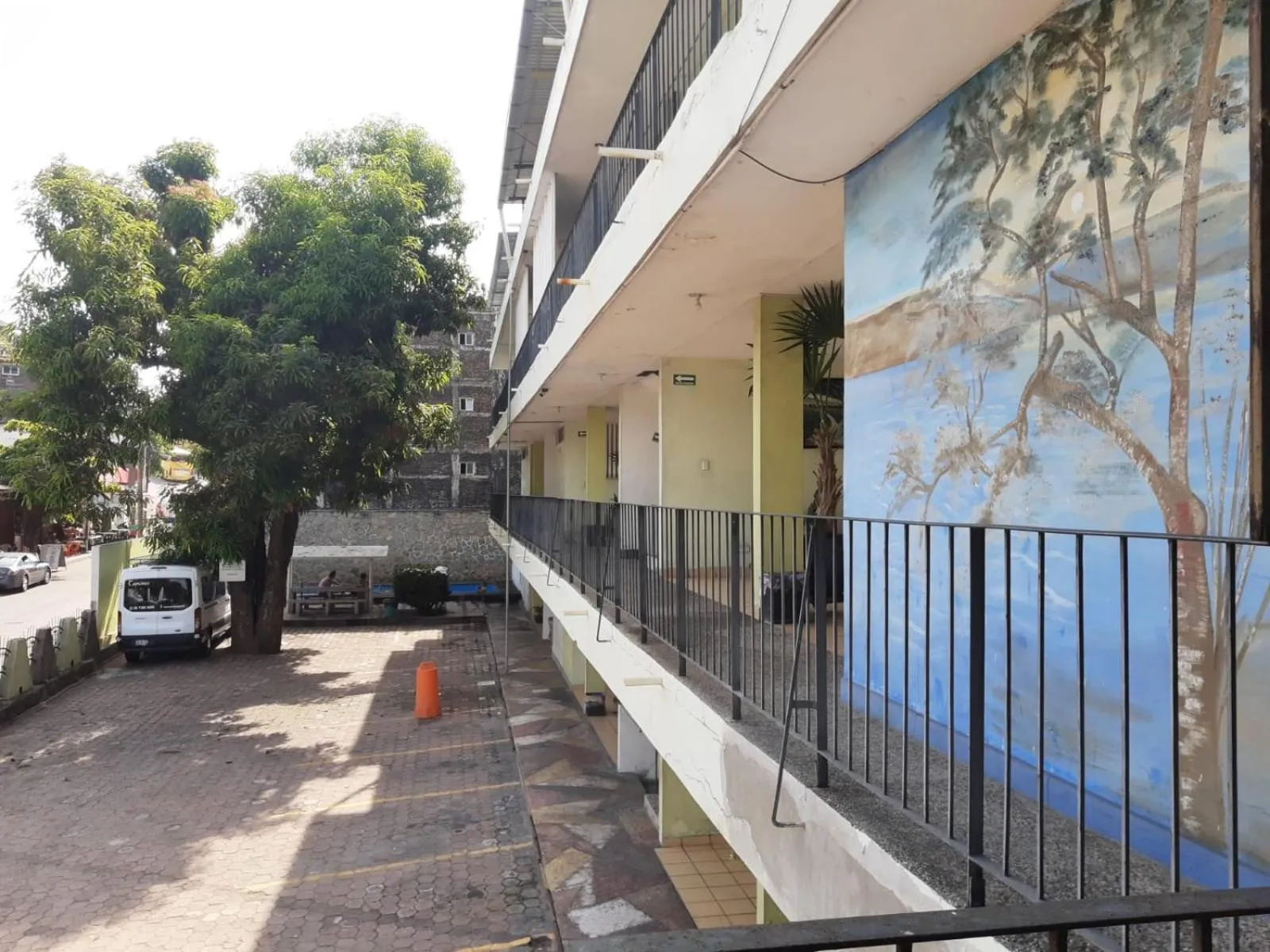 Property building in Hotel Avenida