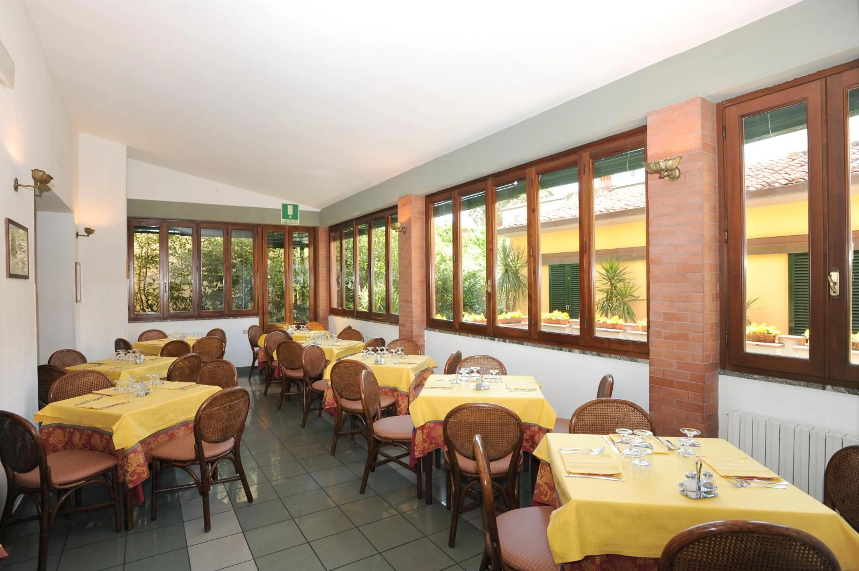 Restaurant/places to eat in Hotel Prati