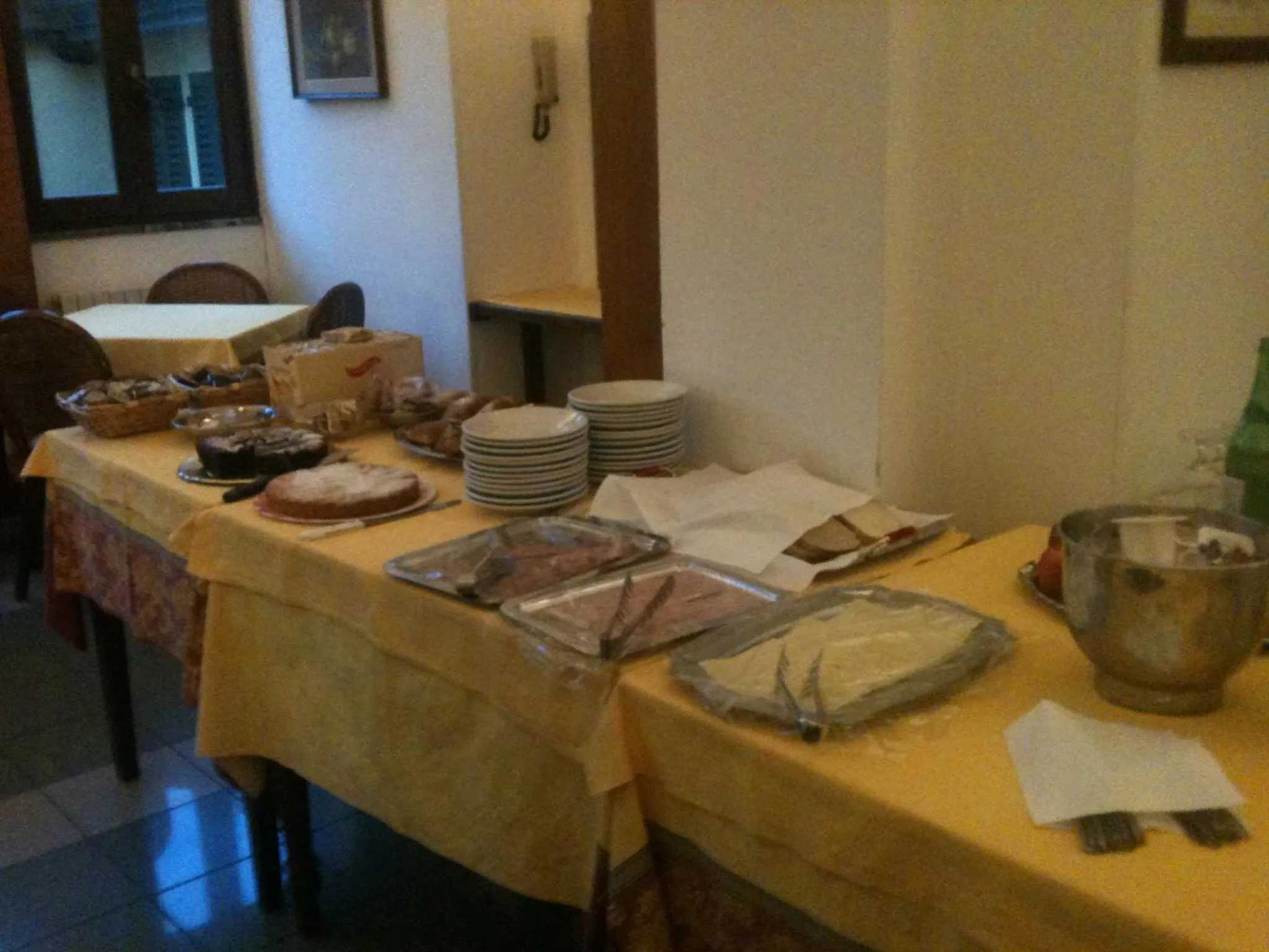 Buffet breakfast in Hotel Prati