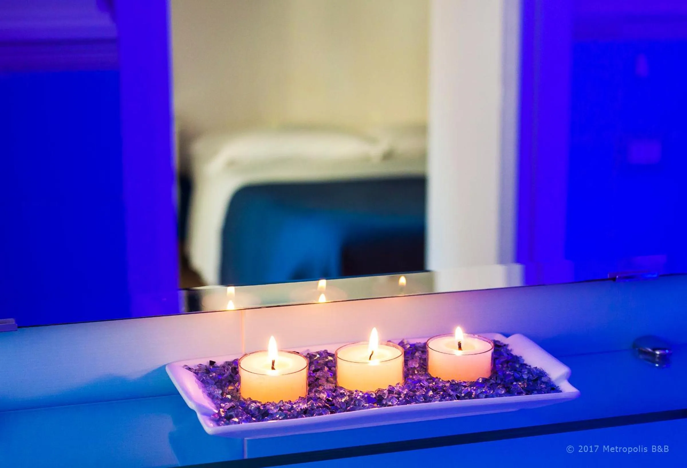 Bathroom in Metropolis B&B