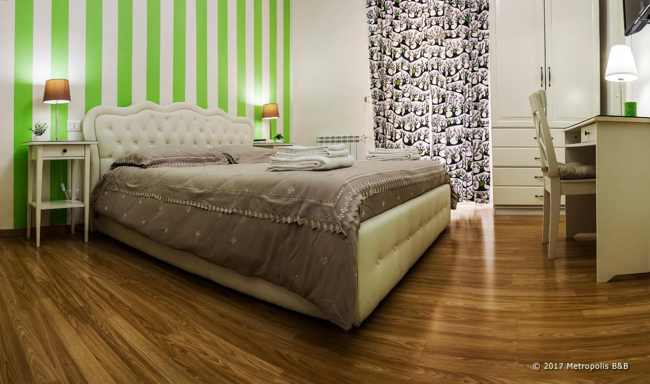 Bed in Metropolis B&B