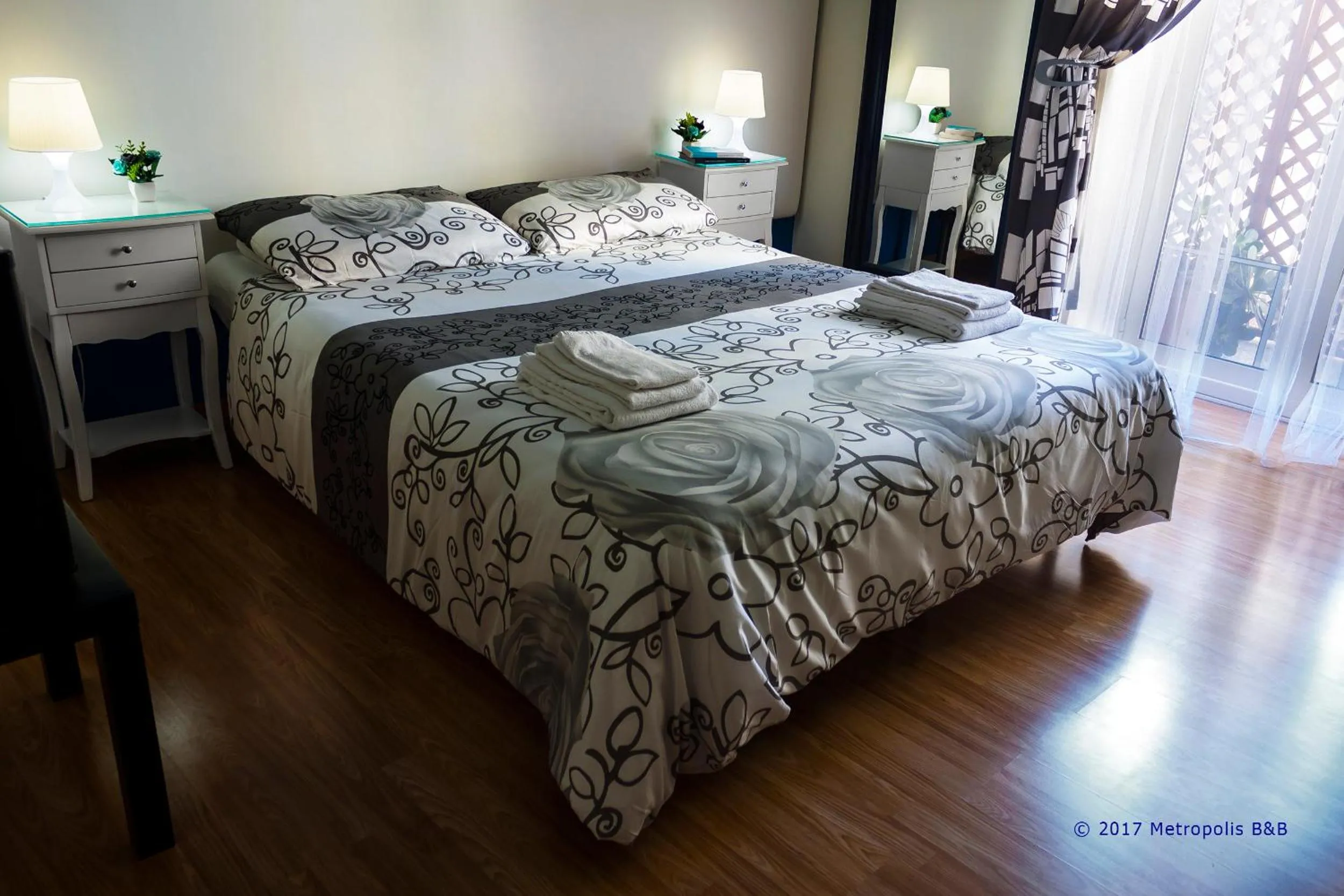 Bed in Metropolis B&B