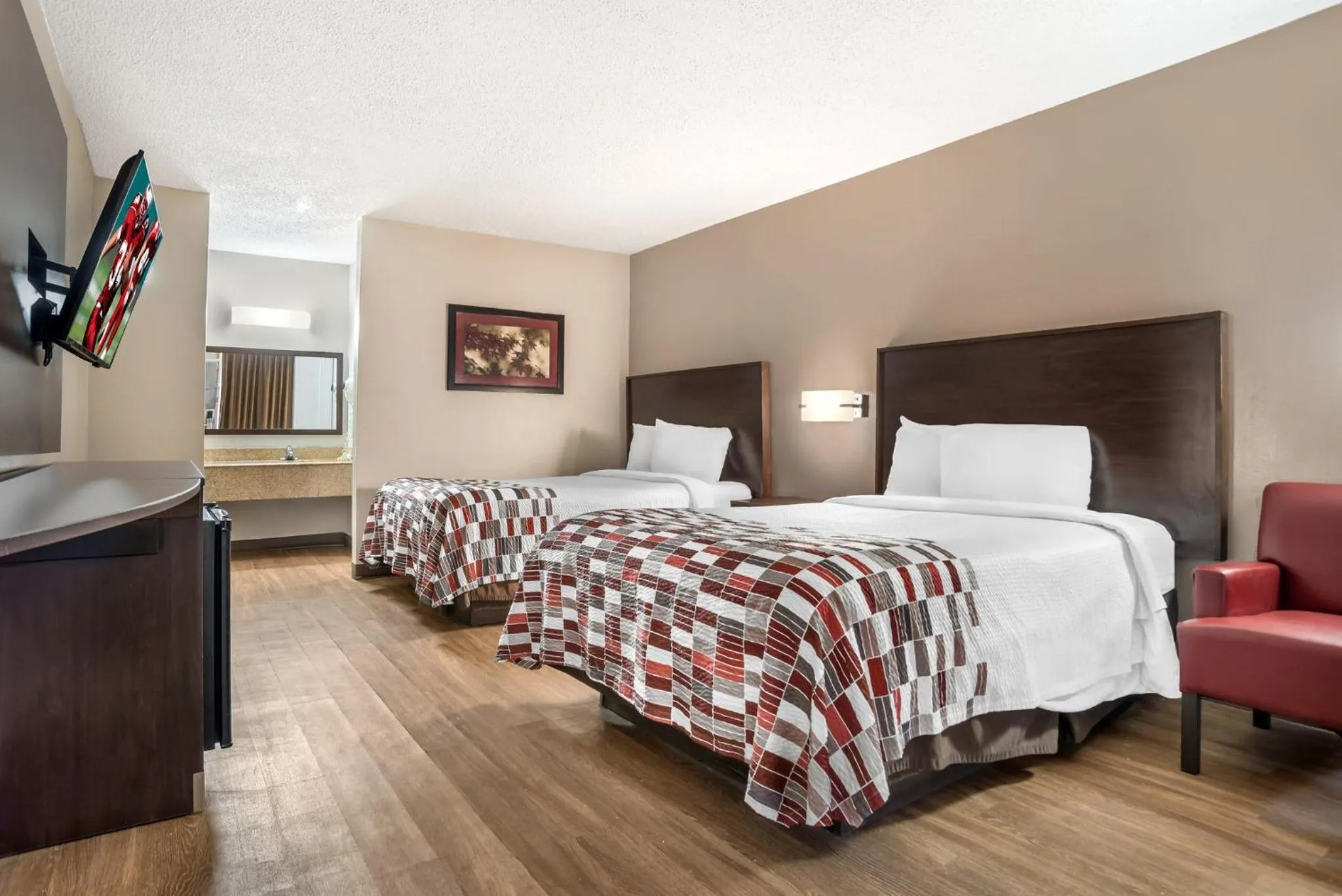 Bedroom, Bed in Red Roof Inn Montgomery - Midtown