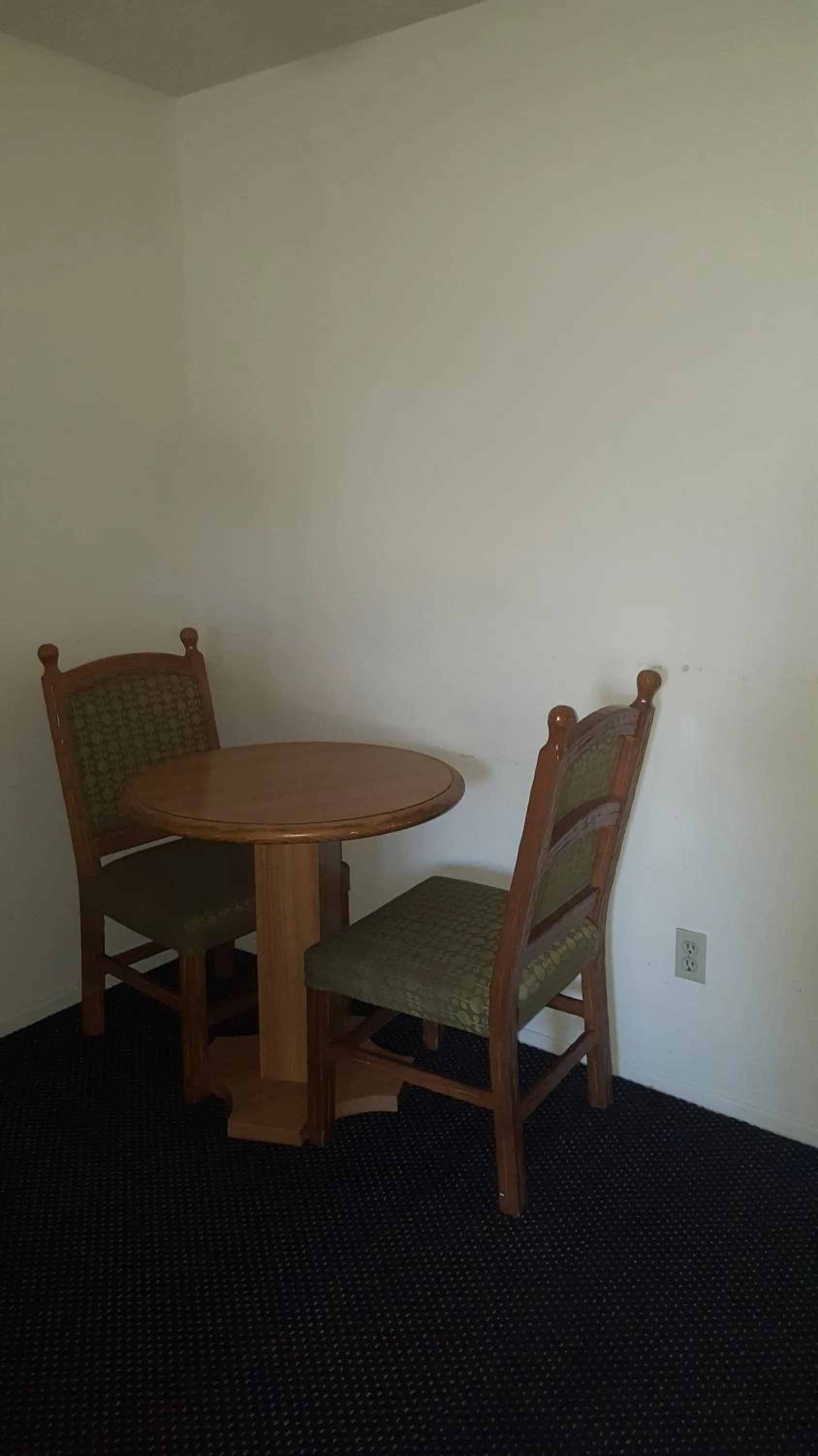 Dining area in Travelodge by Wyndham Indio