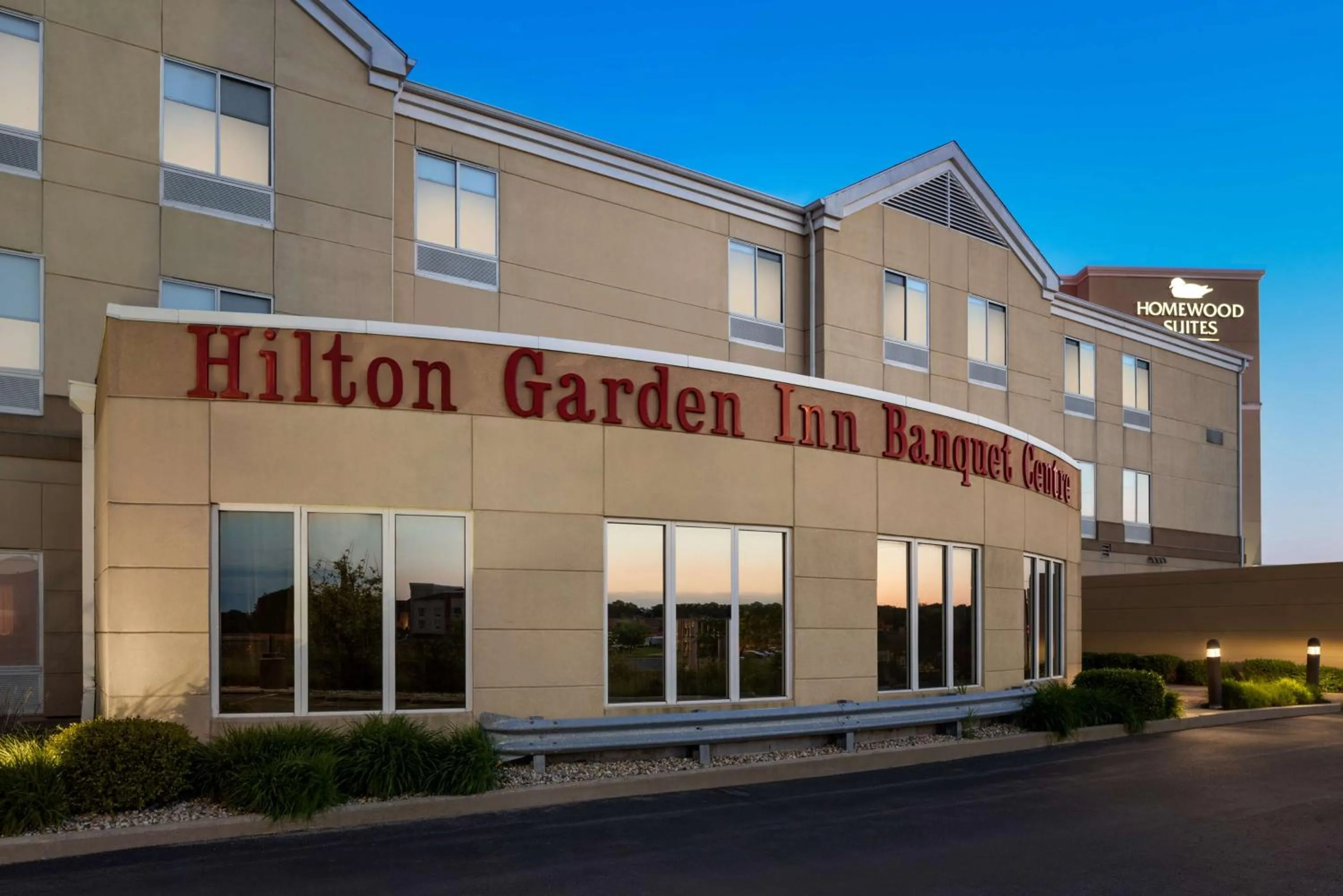 Property building in Hilton Garden Inn Fort Wayne