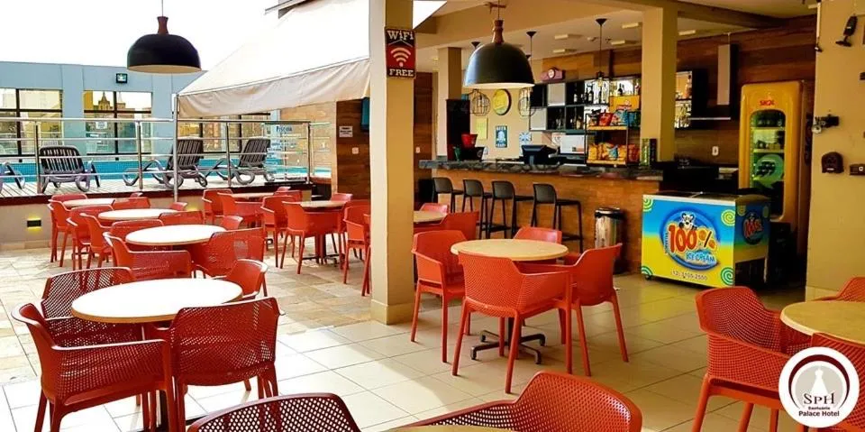 Lounge or bar in Santuário Palace Hotel
