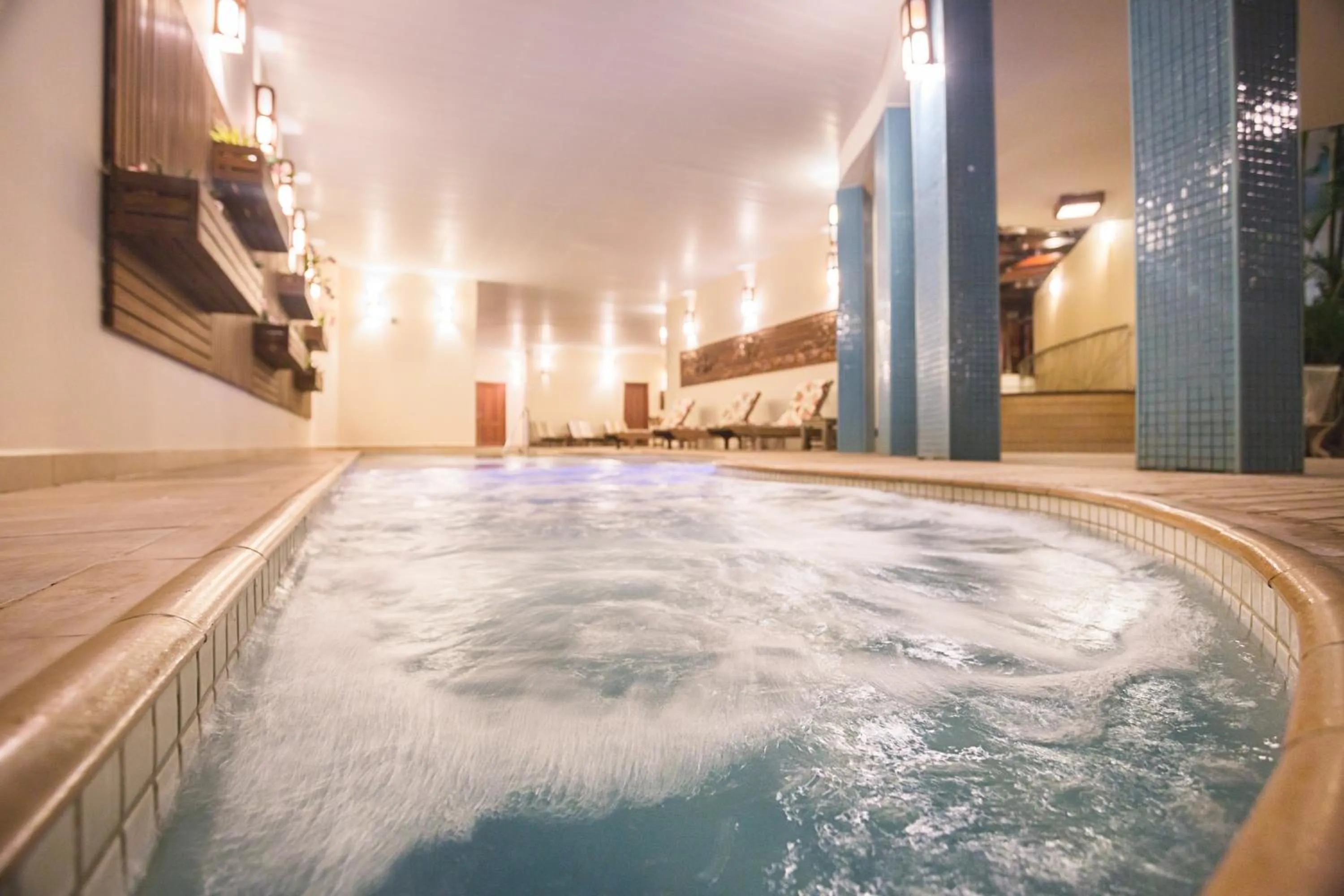 Swimming pool in Wetiga Hotel