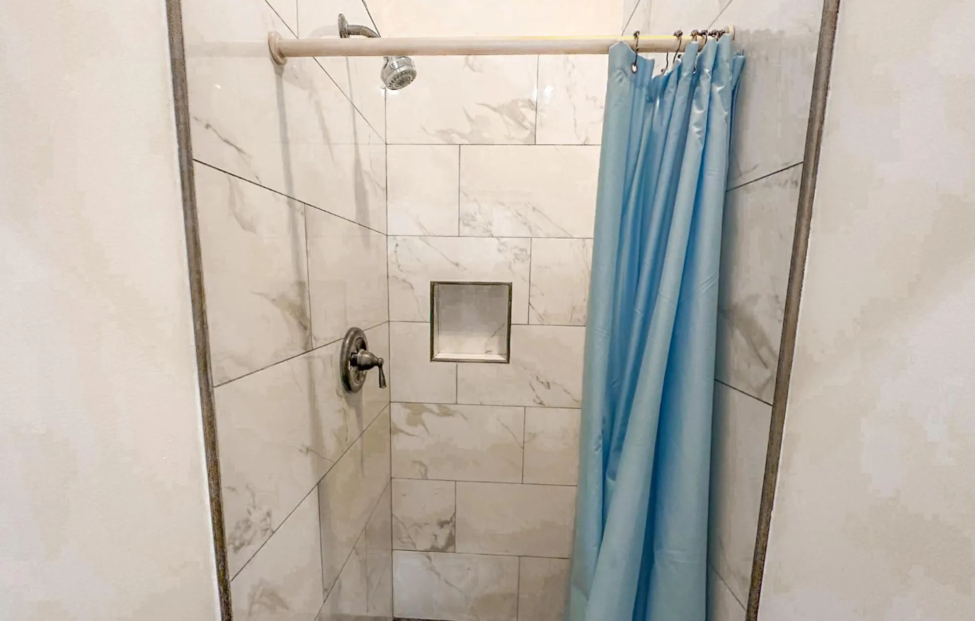 Bathroom in ITH San Diego Adventure Hostel