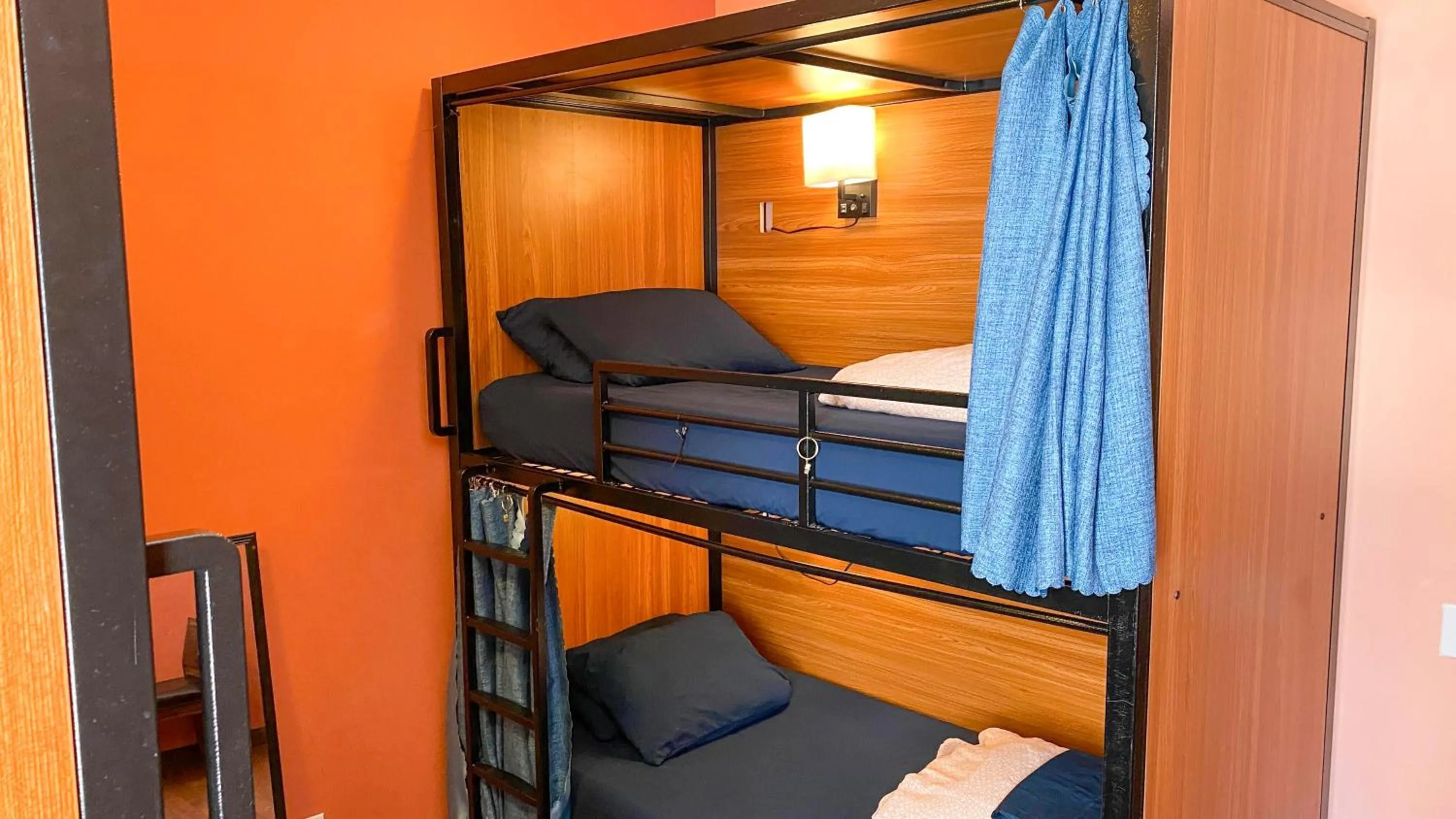 Bedroom, Bed in ITH San Diego Adventure Hostel