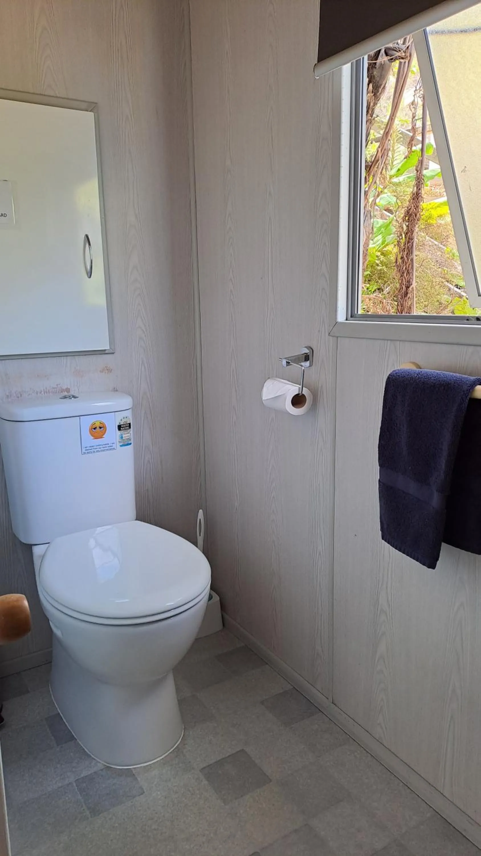 Toilet in Whatuwhiwhi TOP 10 Holiday Park