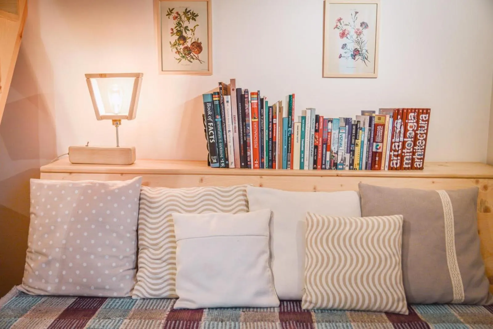 Living room in Zozo Hostel