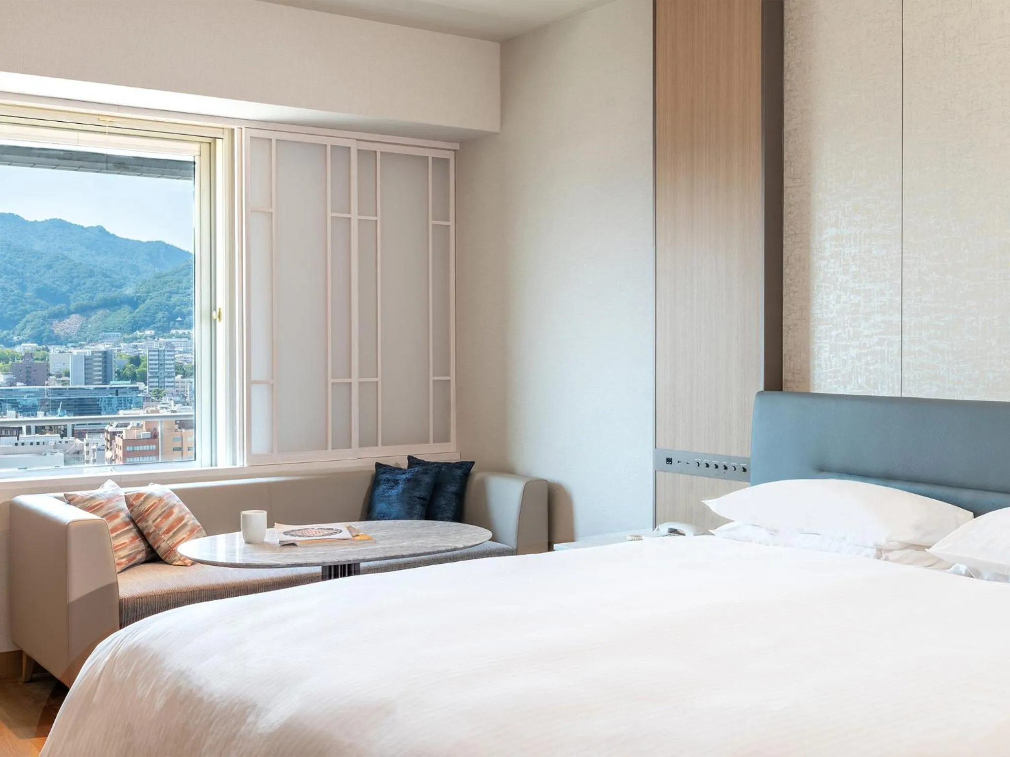 Bed in Kobe Marriott Hotel