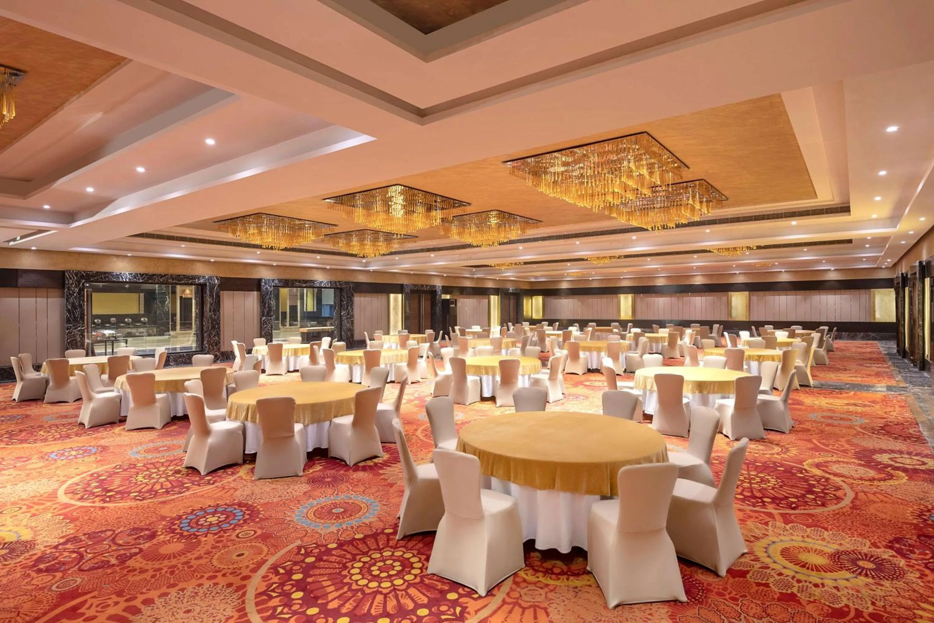 Banquet/Function facilities in Radisson Blu Kaushambi Delhi NCR
