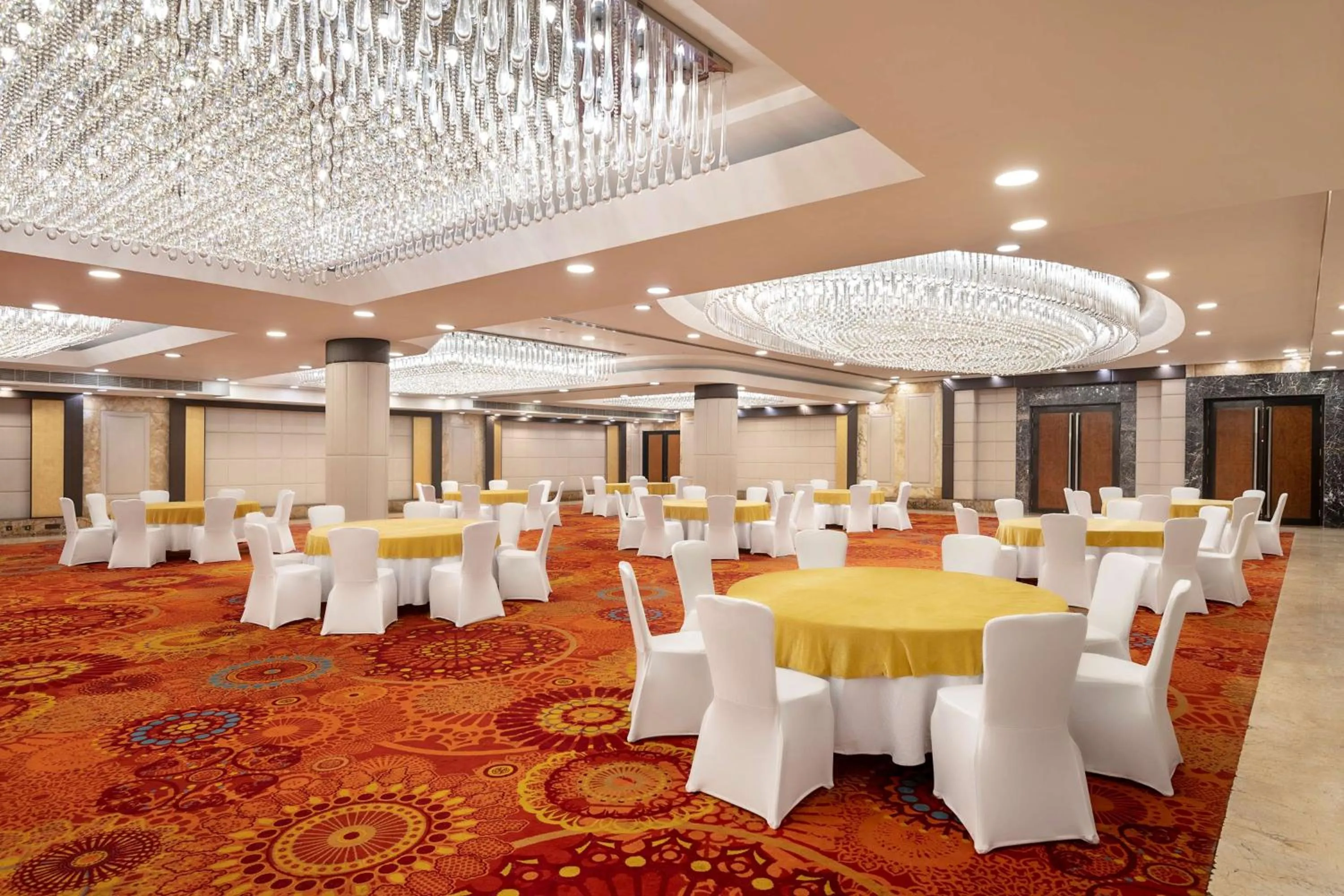 Banquet/Function facilities in Radisson Blu Kaushambi Delhi NCR