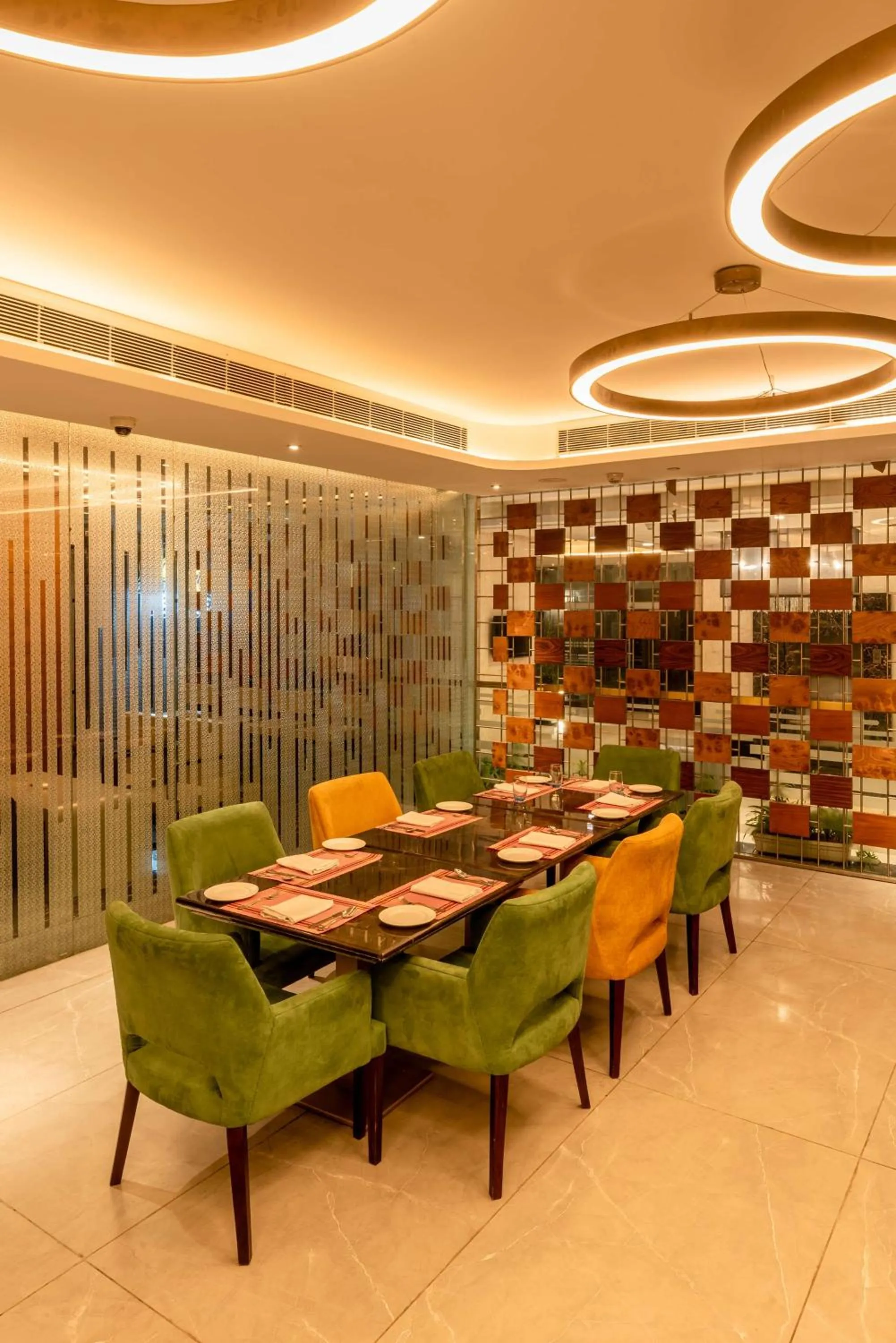 Restaurant/places to eat in Radisson Blu Kaushambi Delhi NCR