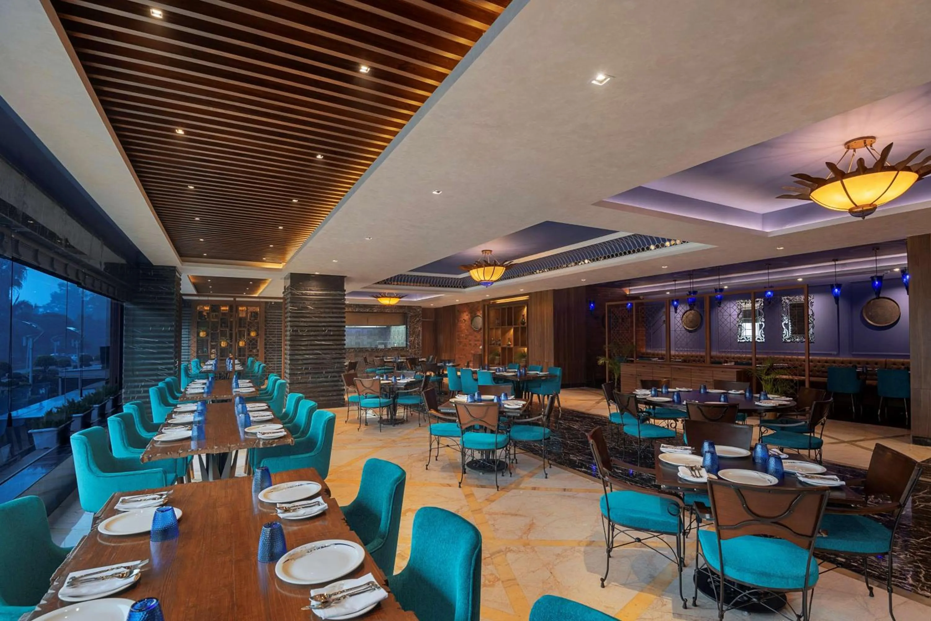 Restaurant/places to eat in Radisson Blu Kaushambi Delhi NCR
