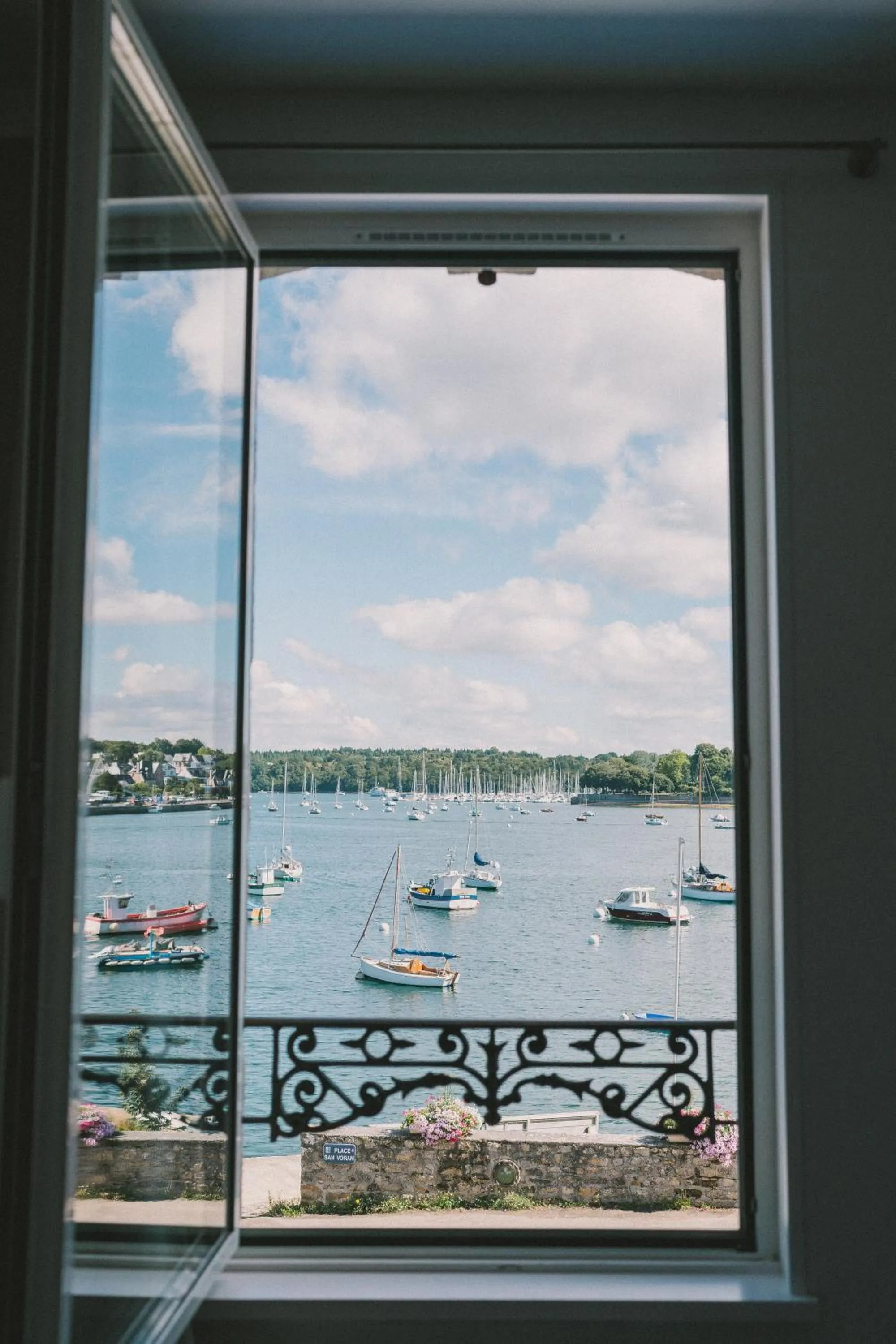 View (from property/room) in Hotel Du Bac