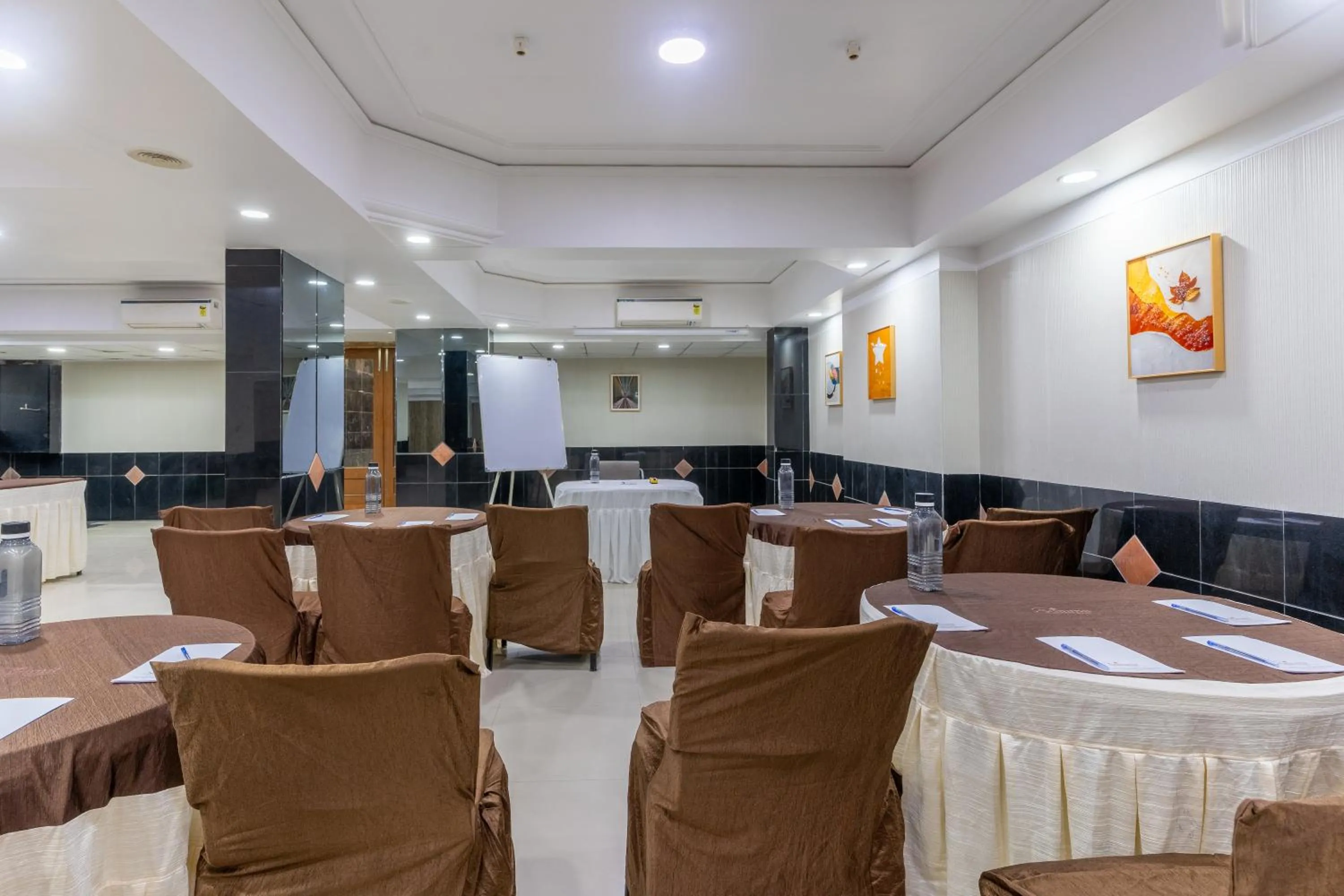 Banquet/Function facilities in Hotel Summit