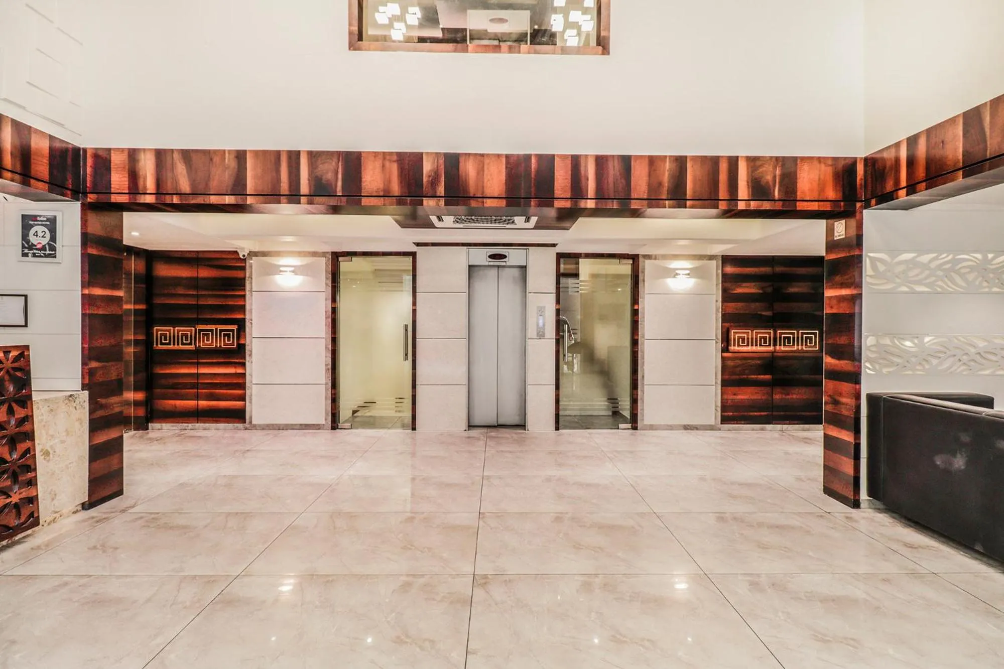 Lobby or reception in Hotel Summit