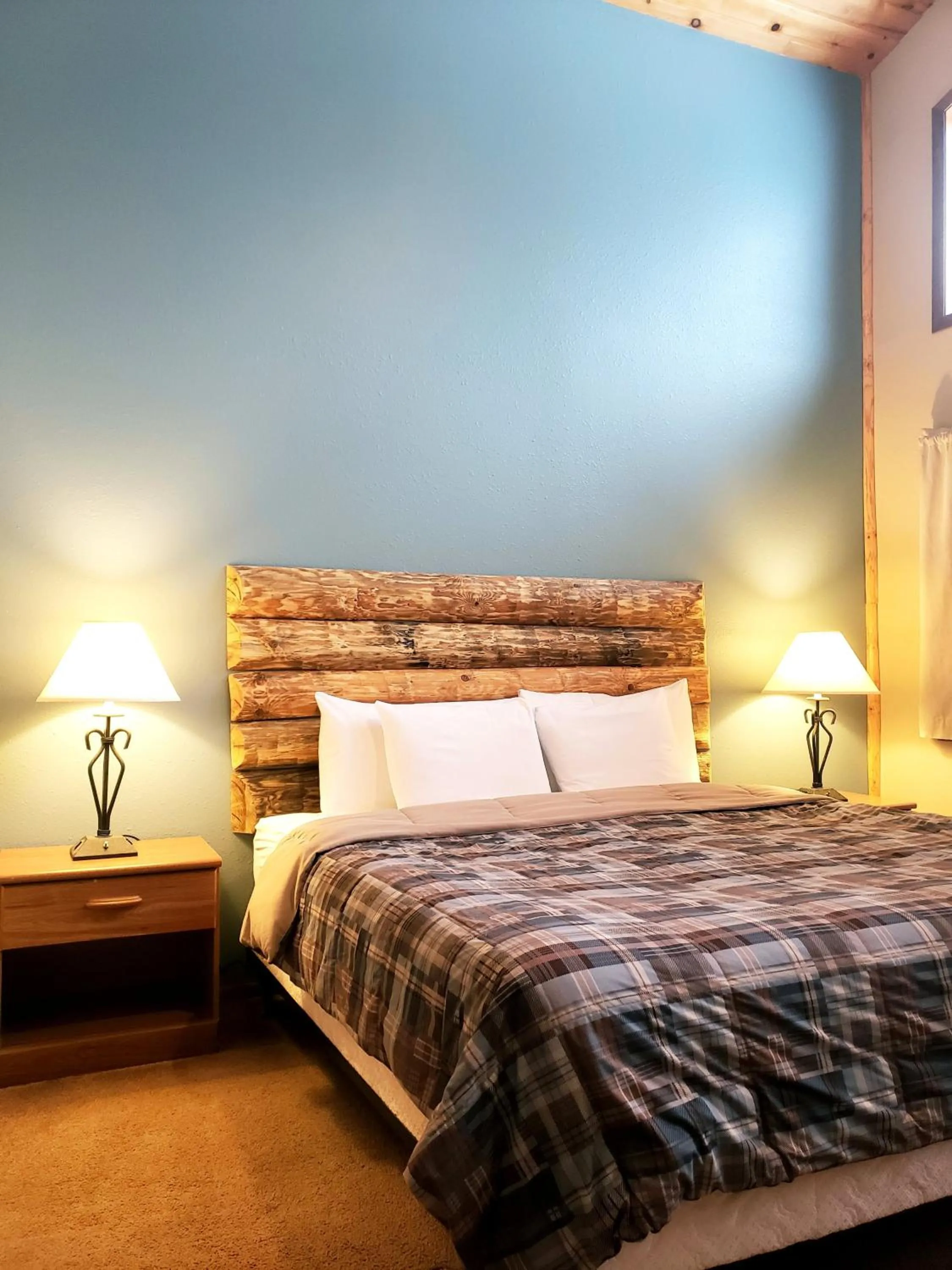 Bed in North Ironwood Acres - Black River Lodge