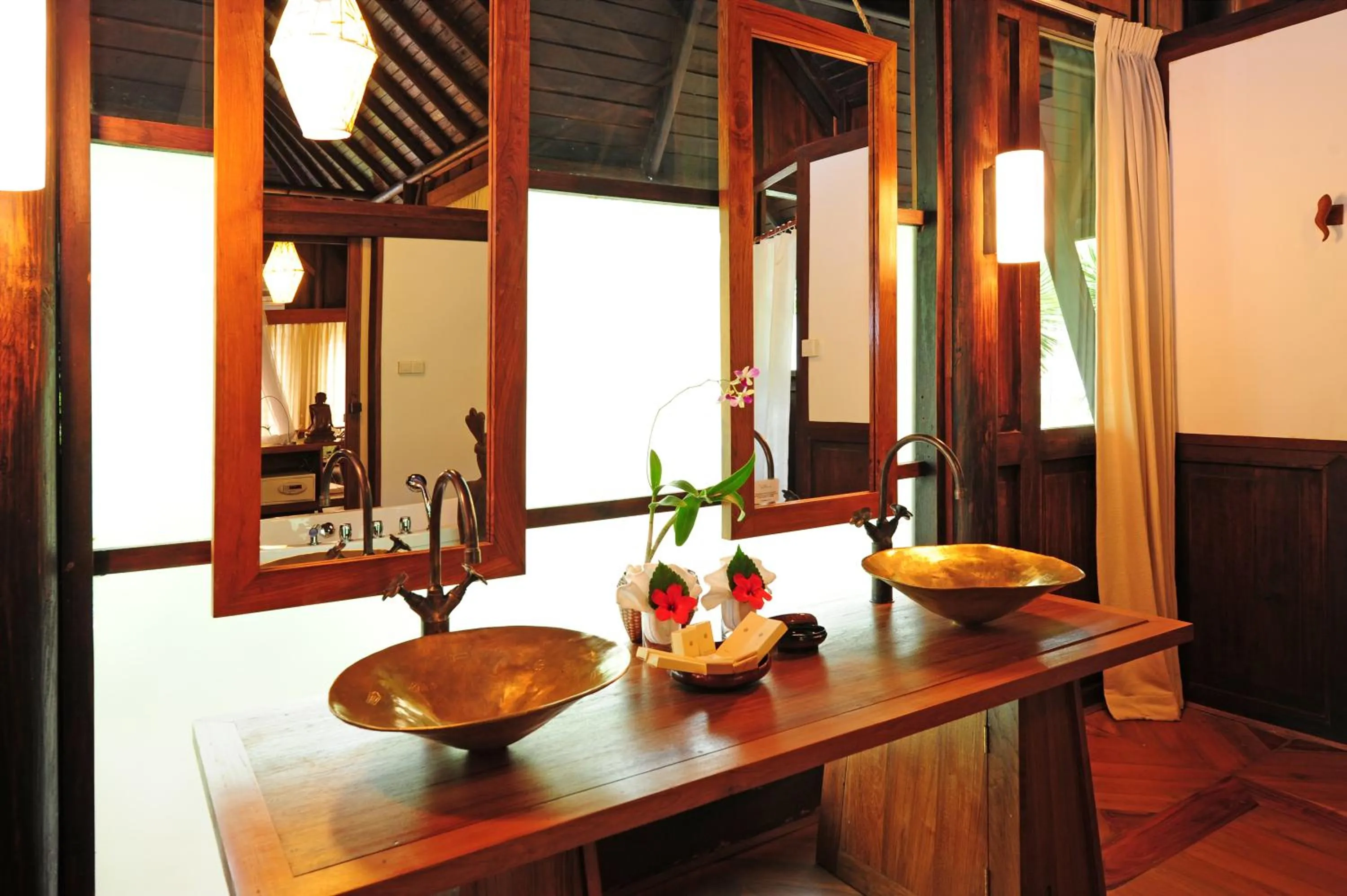 Bathroom in Villa Inle Boutique Resort