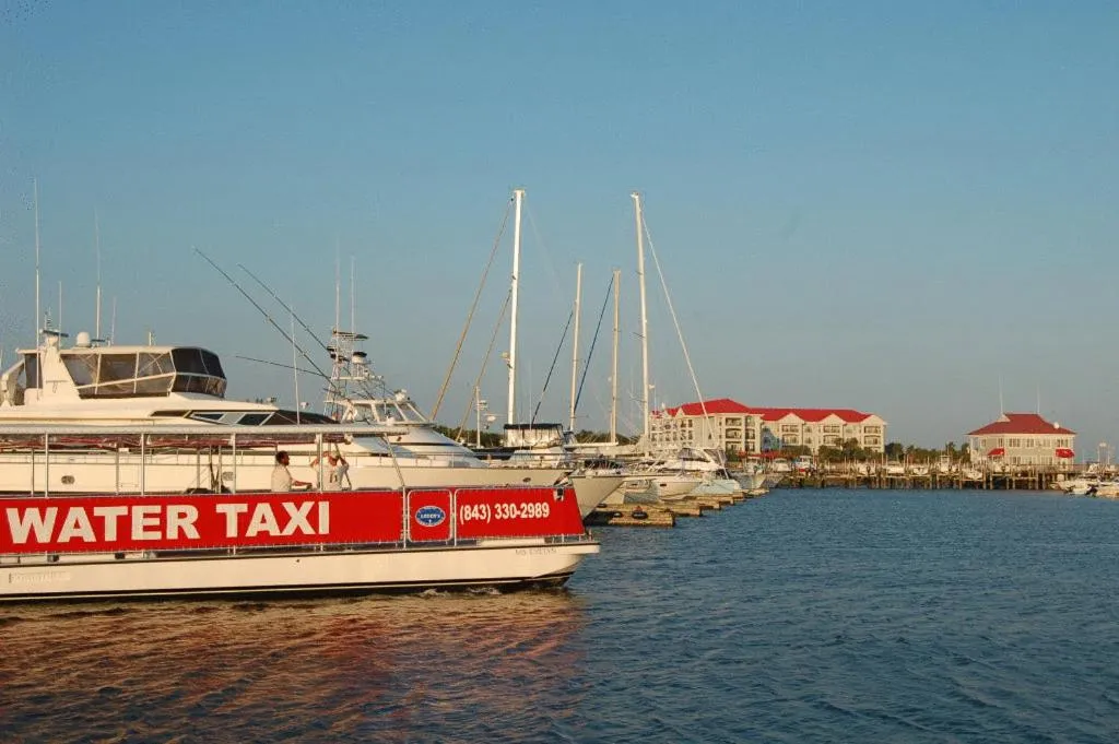 Area and facilities in Harborside at Charleston Harbor Resort and Marina