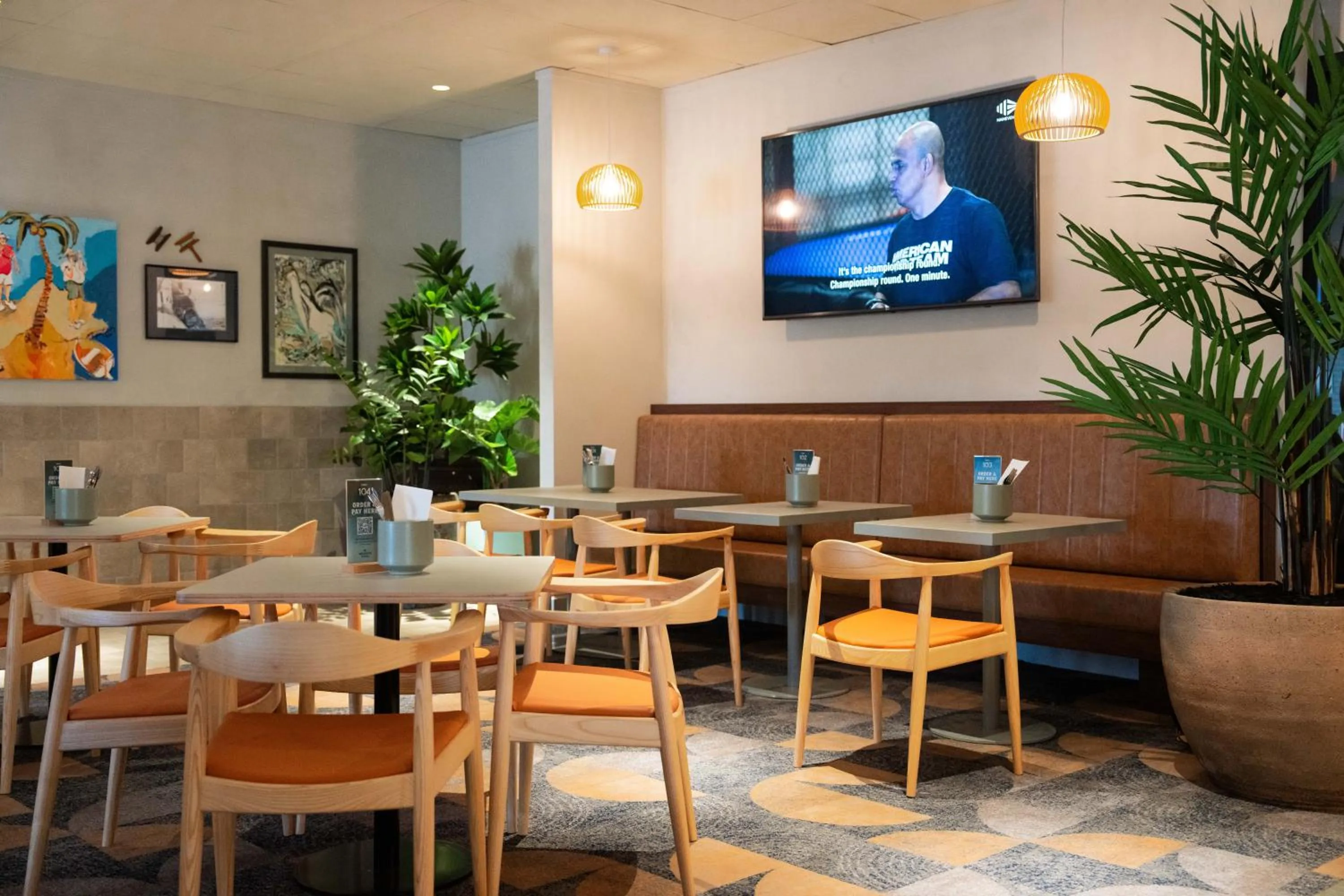 Restaurant/places to eat in Brighton Hotel