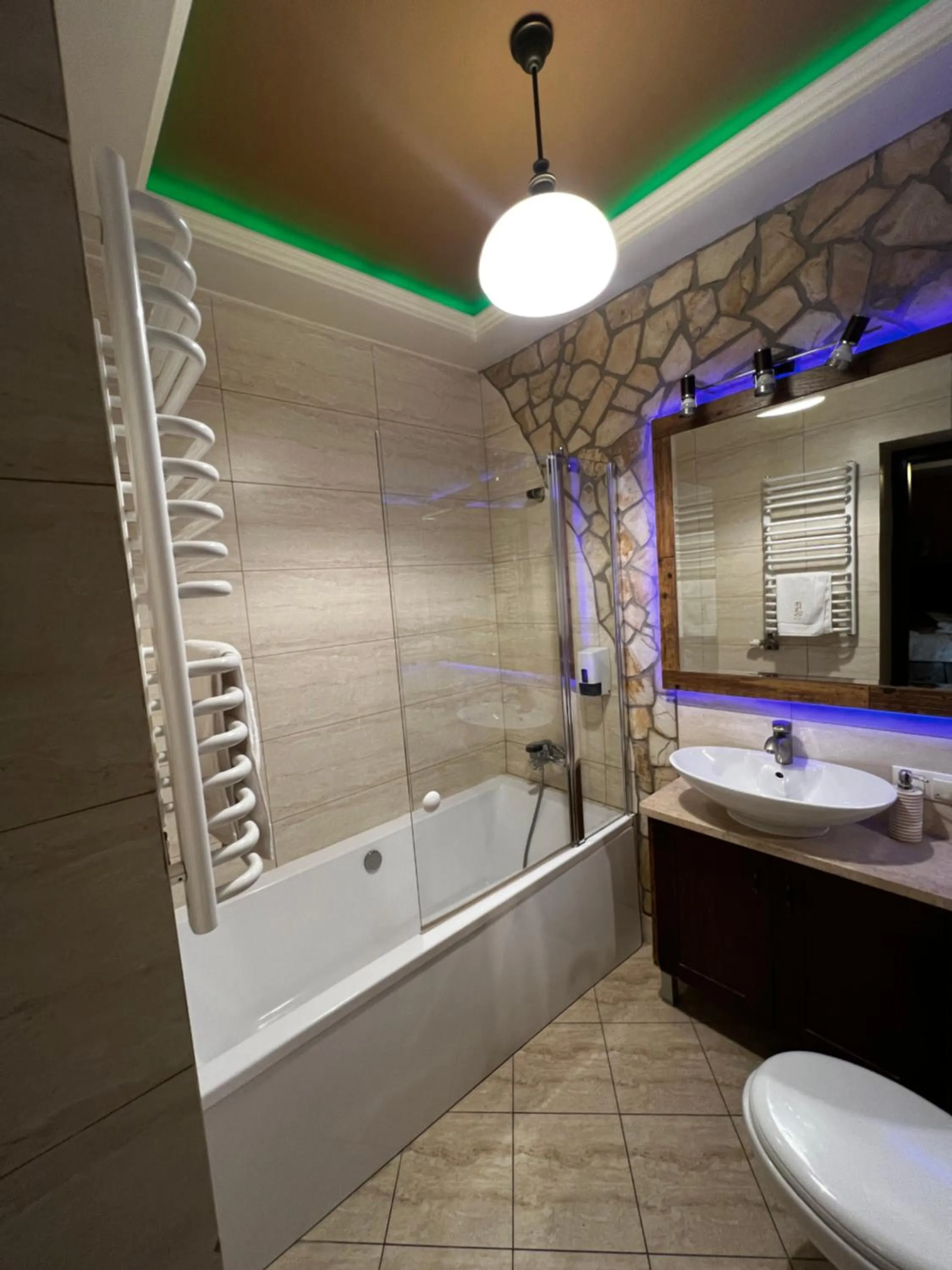 Bath in Hotel Fryderyk