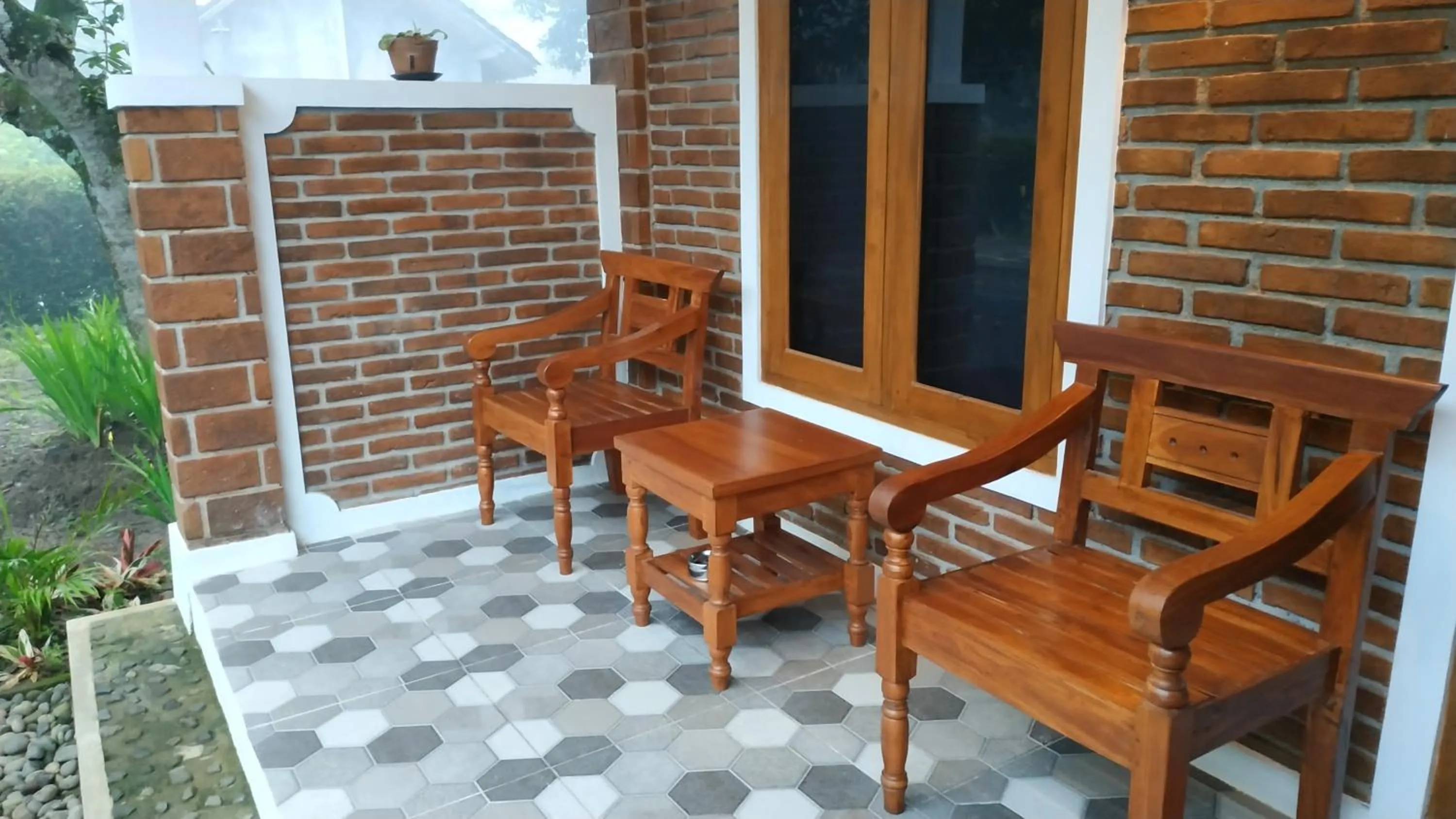 Balcony/Terrace in Genthong Homestay