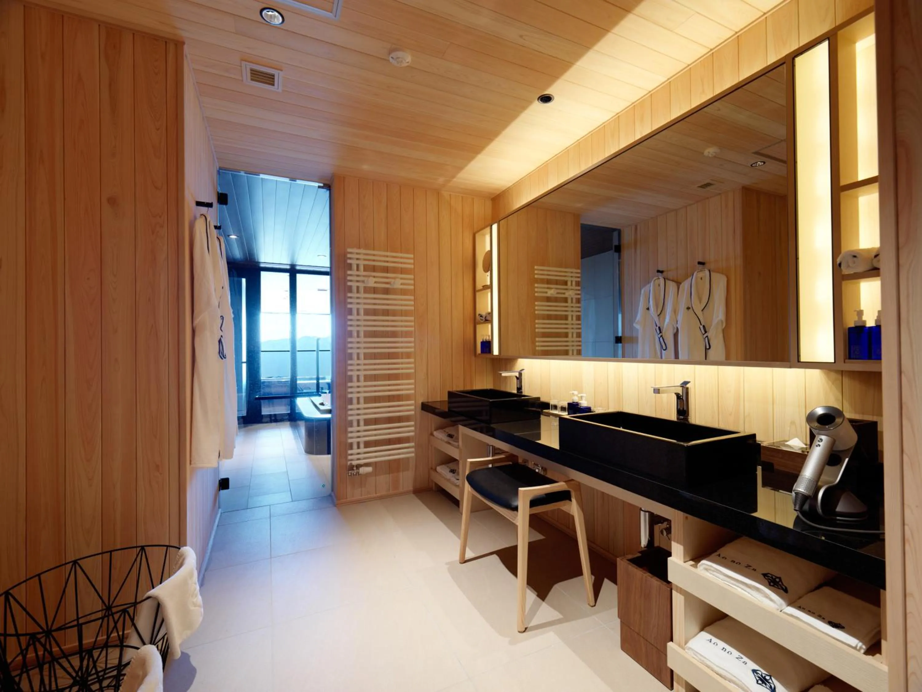 Bathroom in Lake Shikotsu Tsuruga Bessou AO no ZA