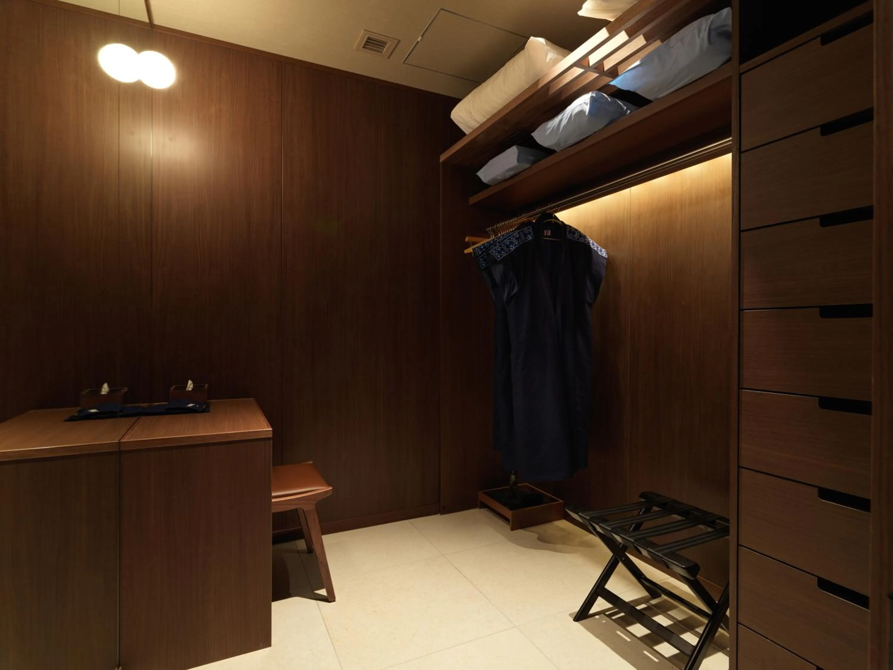 Other in Lake Shikotsu Tsuruga Bessou AO no ZA