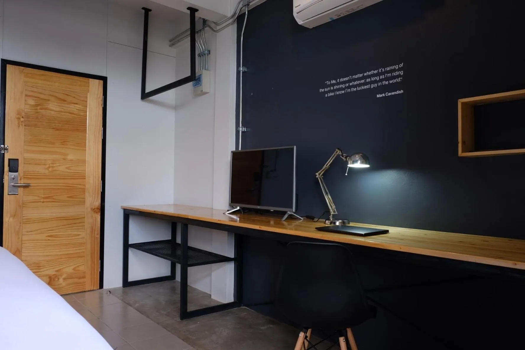 Blu Monkey Hotel Surat Thani