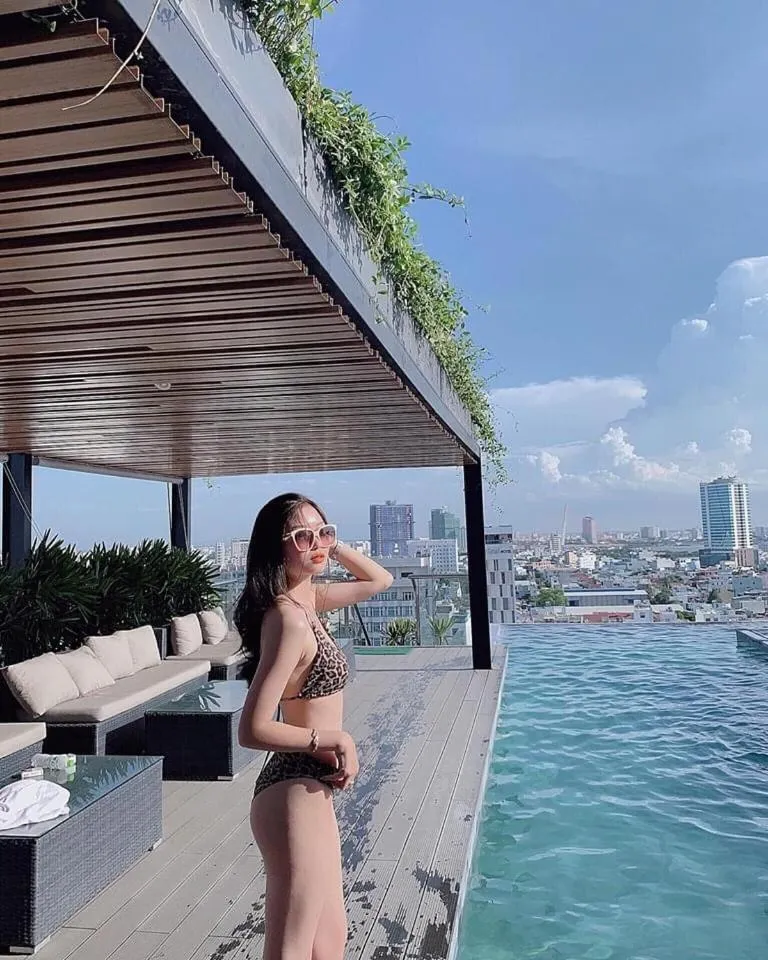 People in Everland Hotel