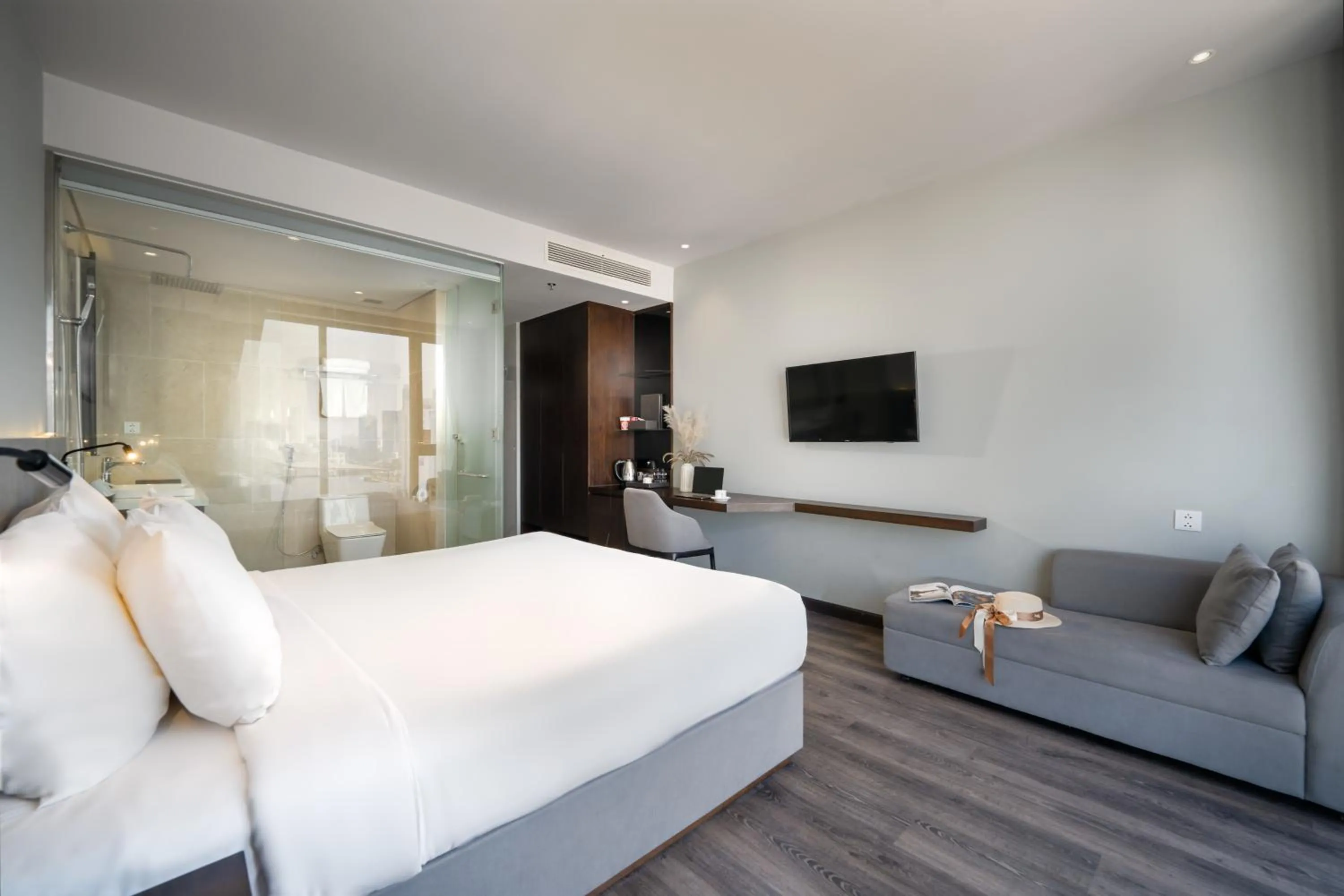 Bed in Everland Hotel