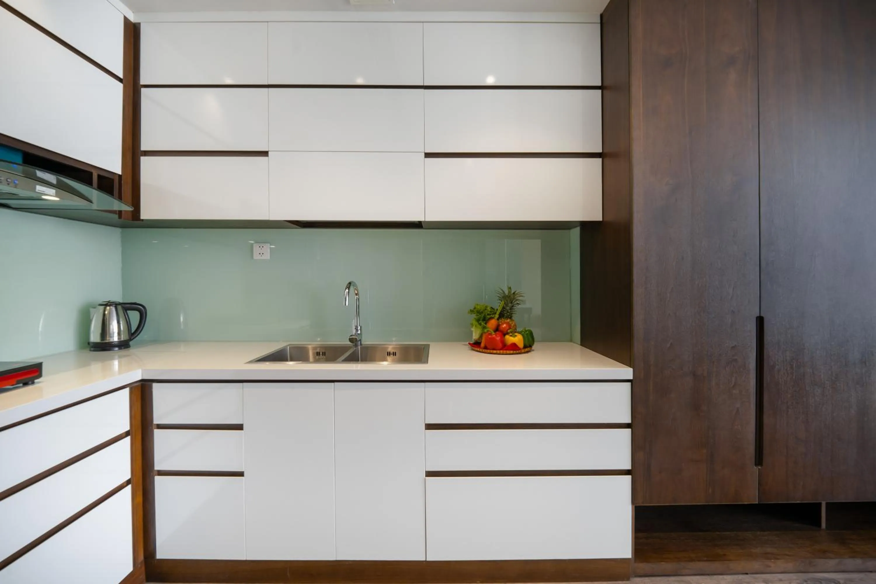 Kitchen or kitchenette in Everland Hotel