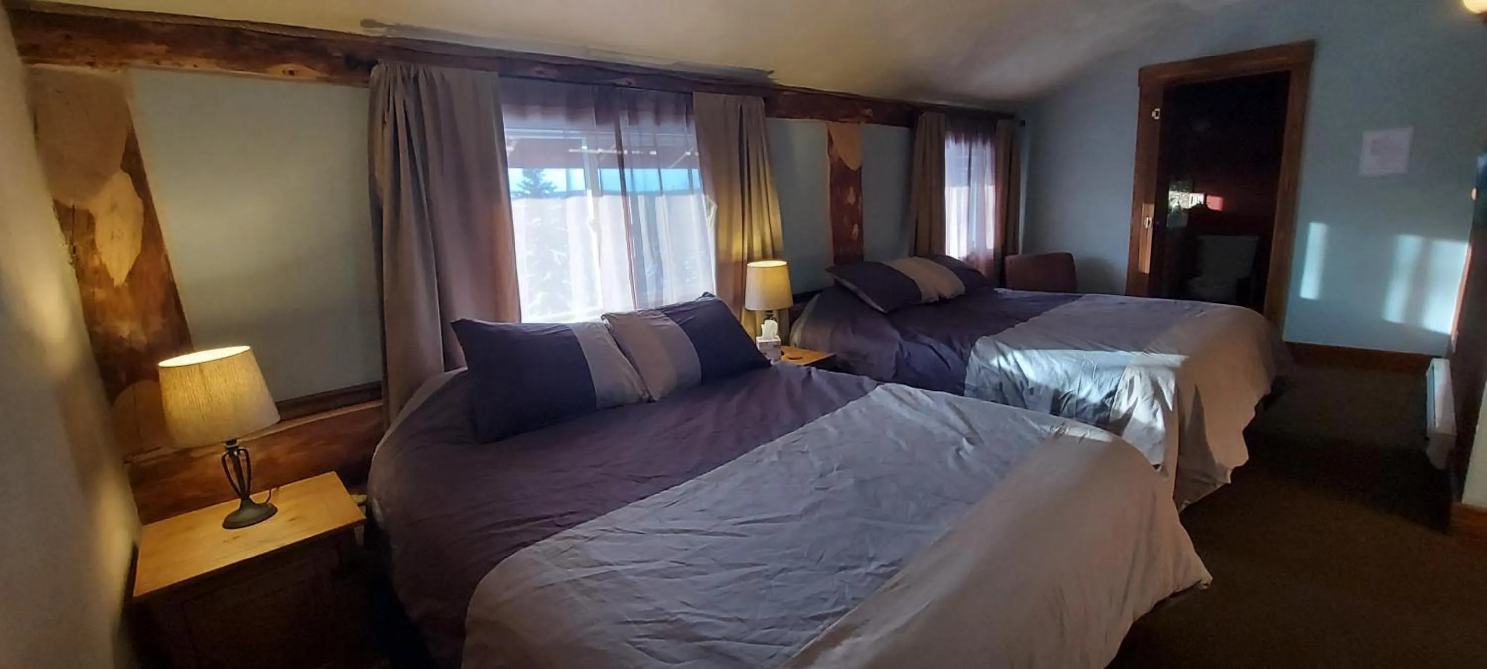 Bed in Northern Sky Lodge