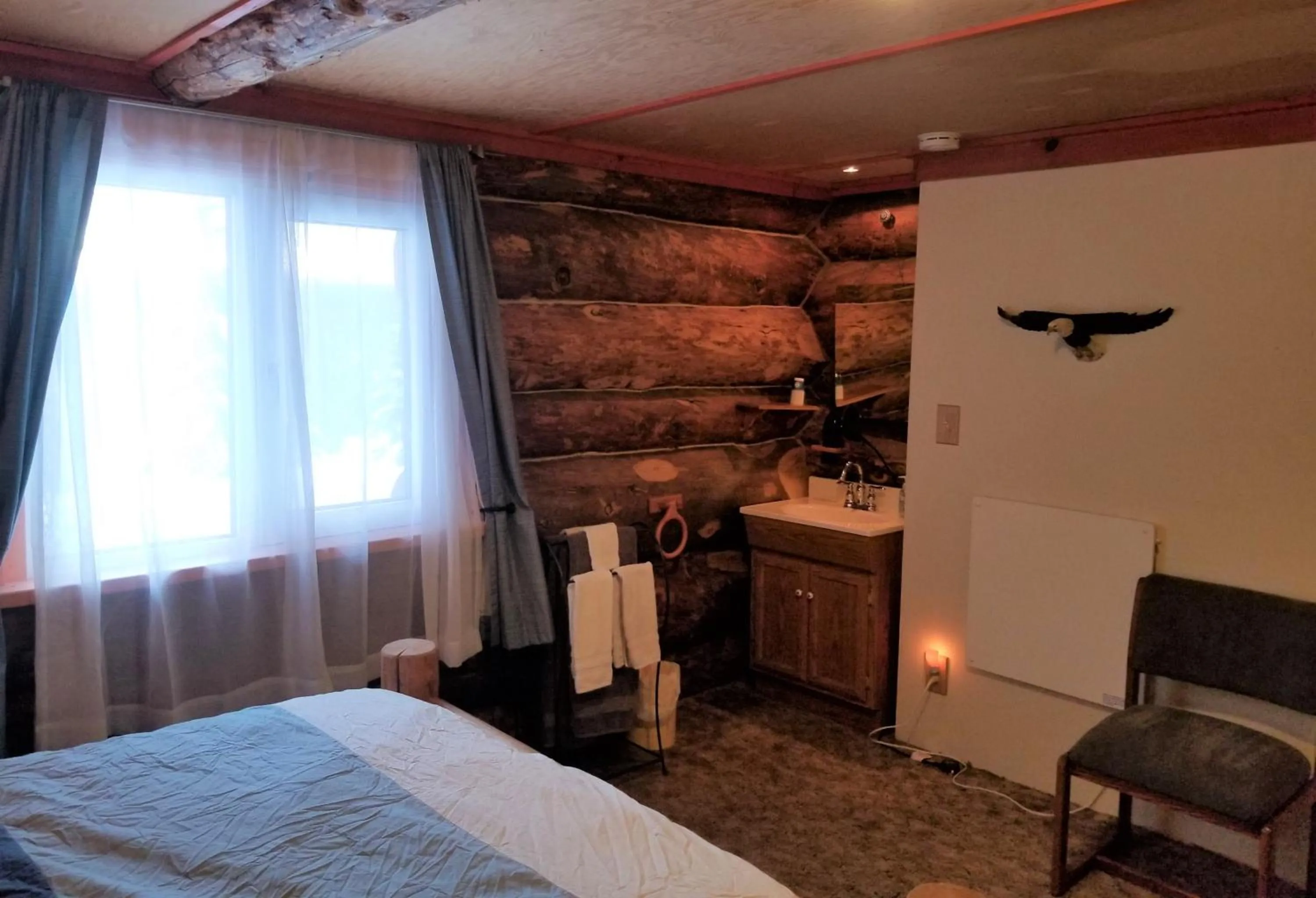 Bed in Northern Sky Lodge