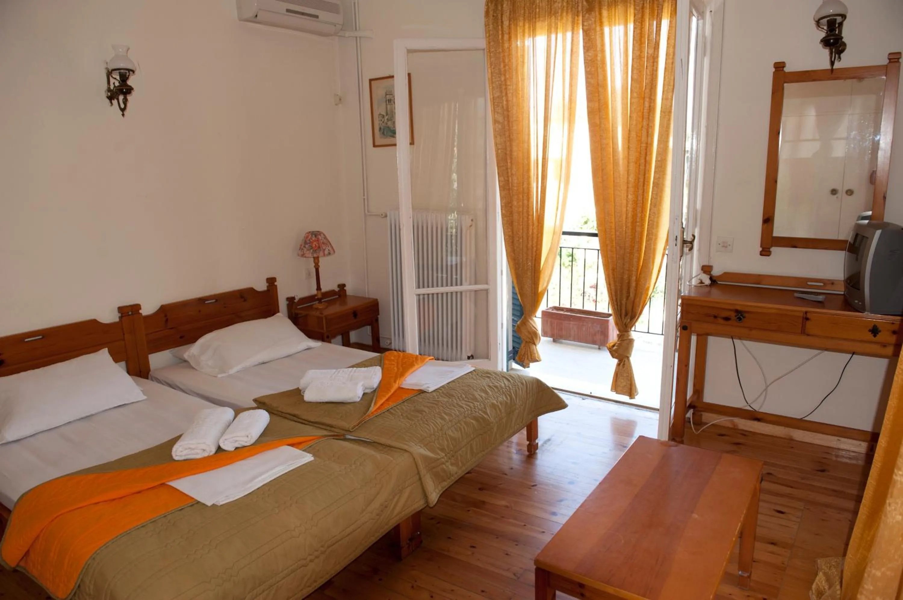 Bedroom, Bed in Marie Hotel