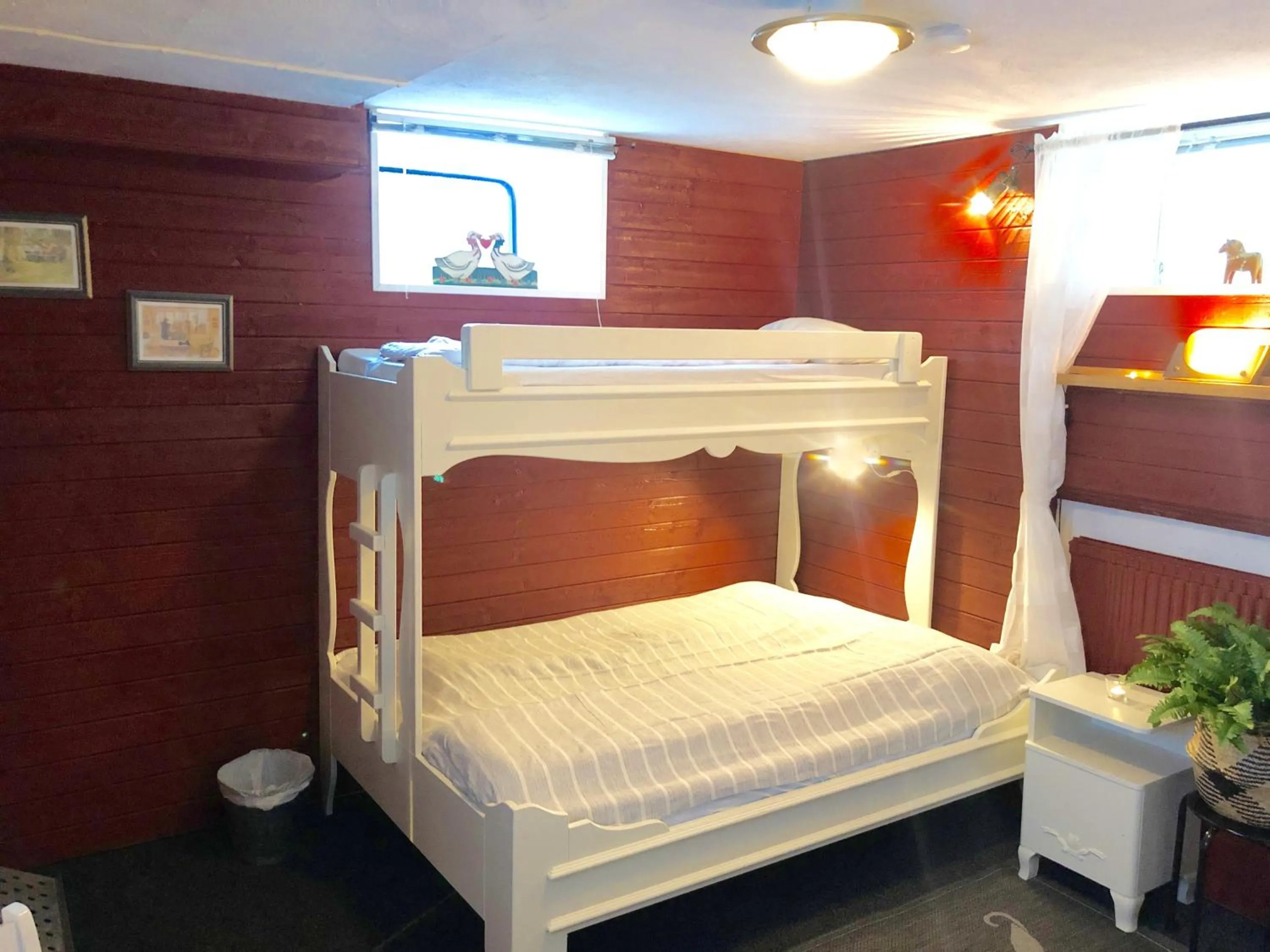 Bed in Prinsgården B&B rum stugor