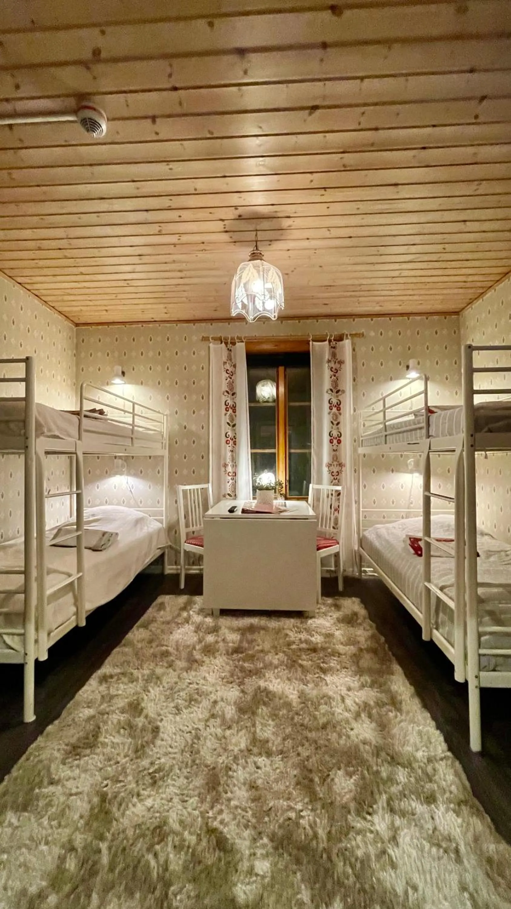 Bed in Prinsgården B&B rum stugor