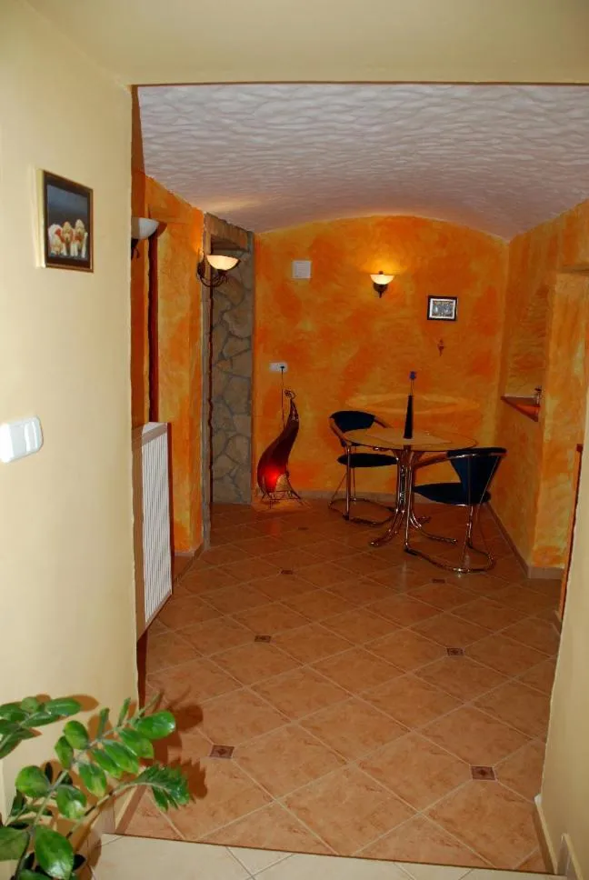 Dining area in Janus Apartman