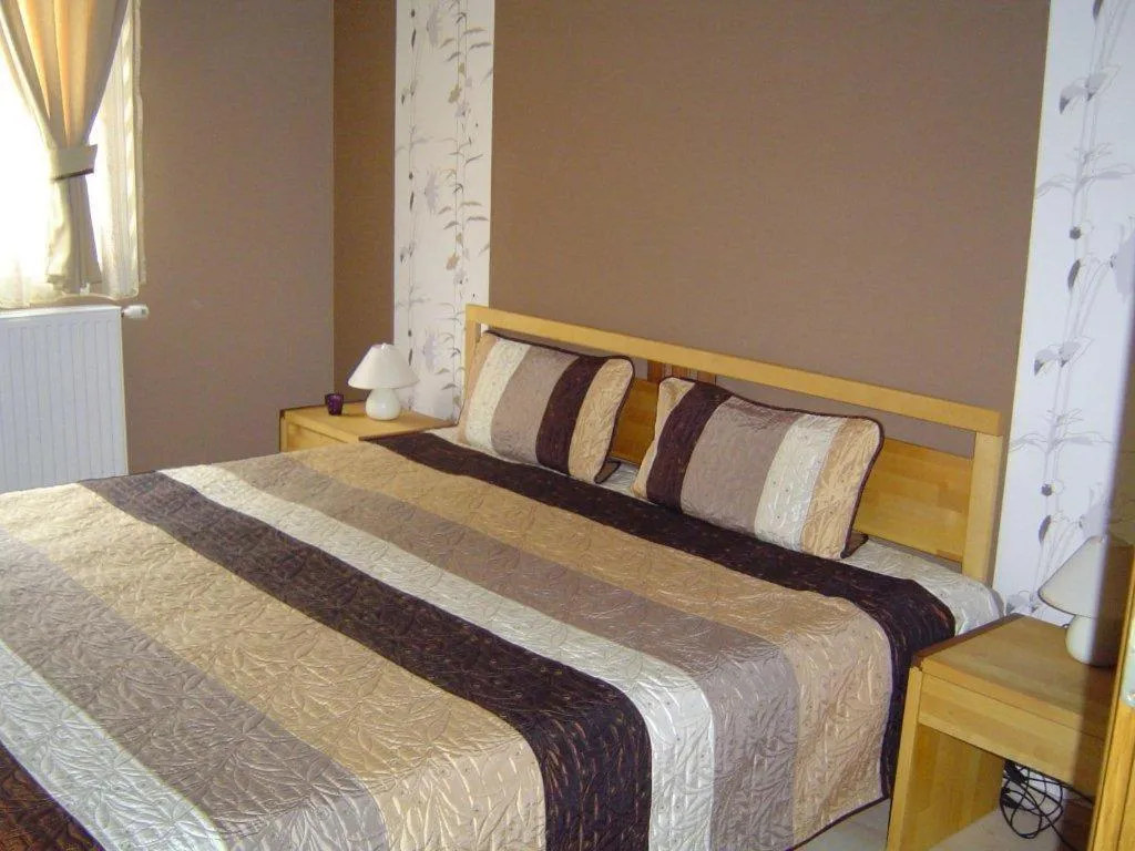 Bed in Janus Apartman