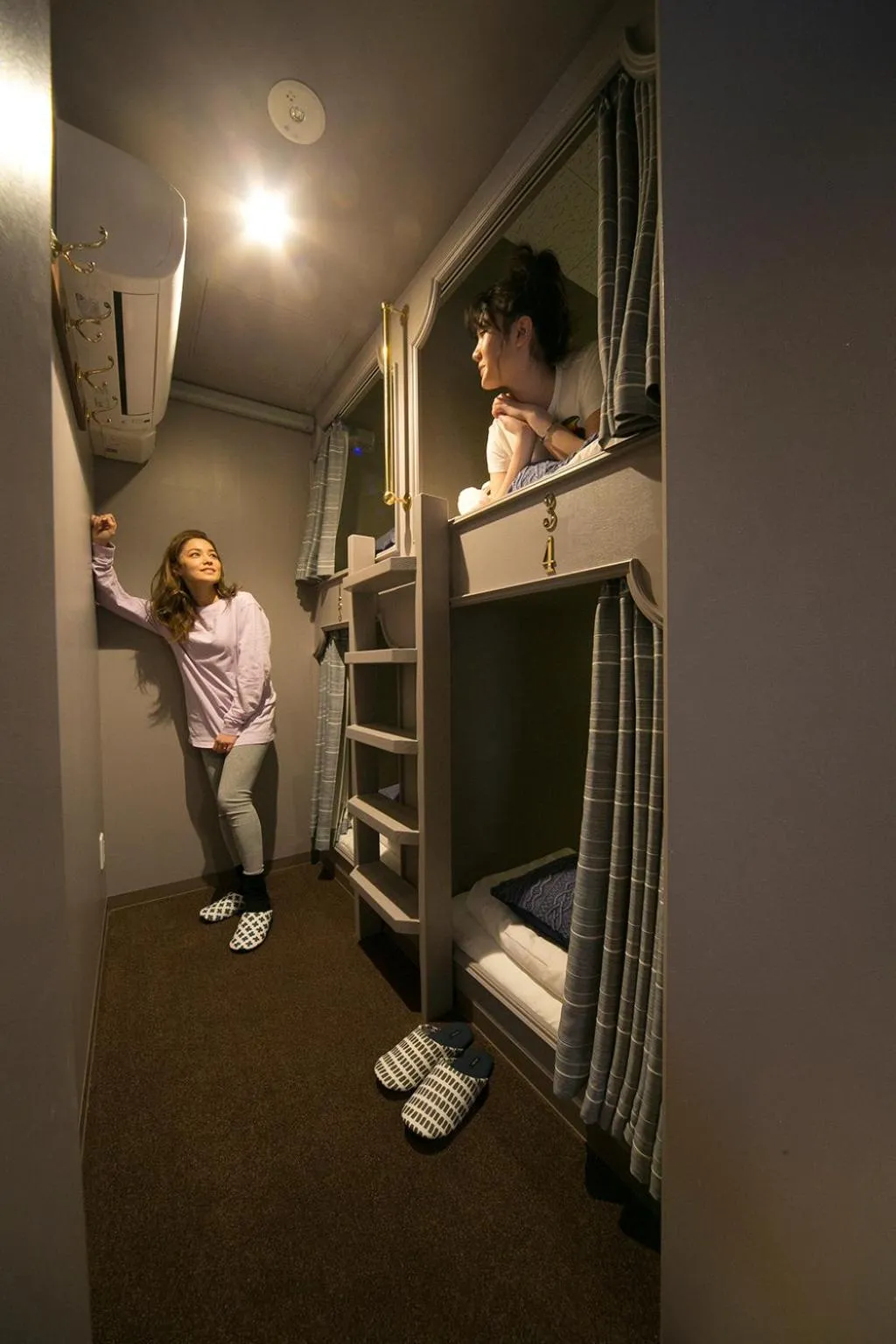 bunk bed in THE WARDROBE Hotel Shimokitazawa