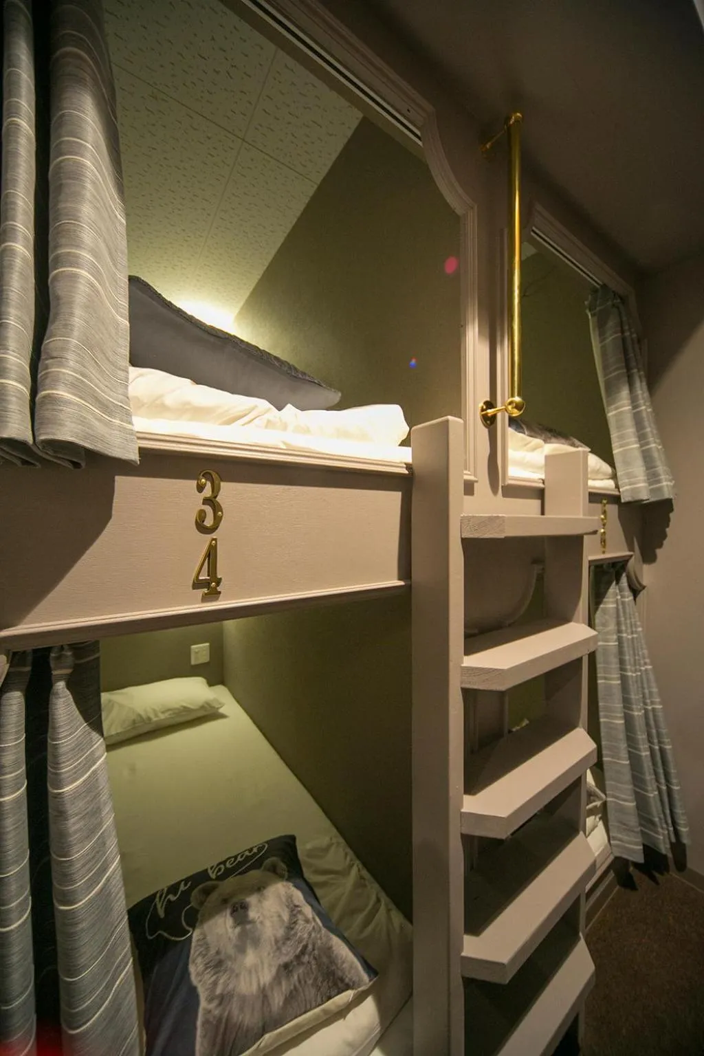 bunk bed, Bed in THE WARDROBE Hotel Shimokitazawa