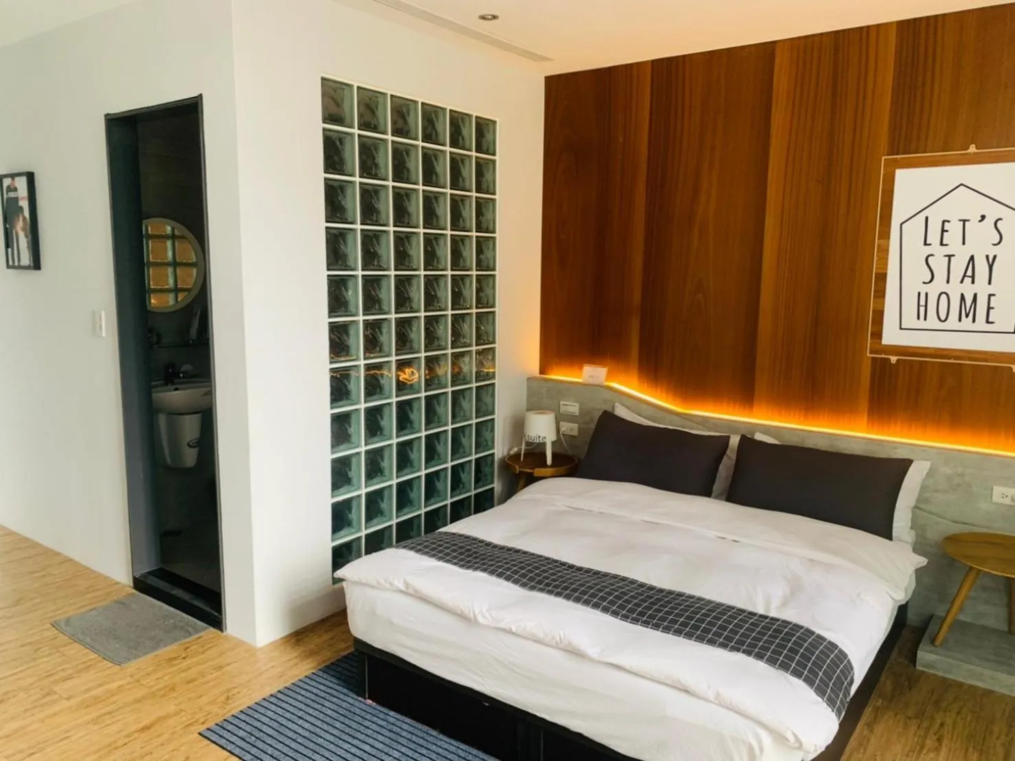 Bedroom, Bed in H suite Go