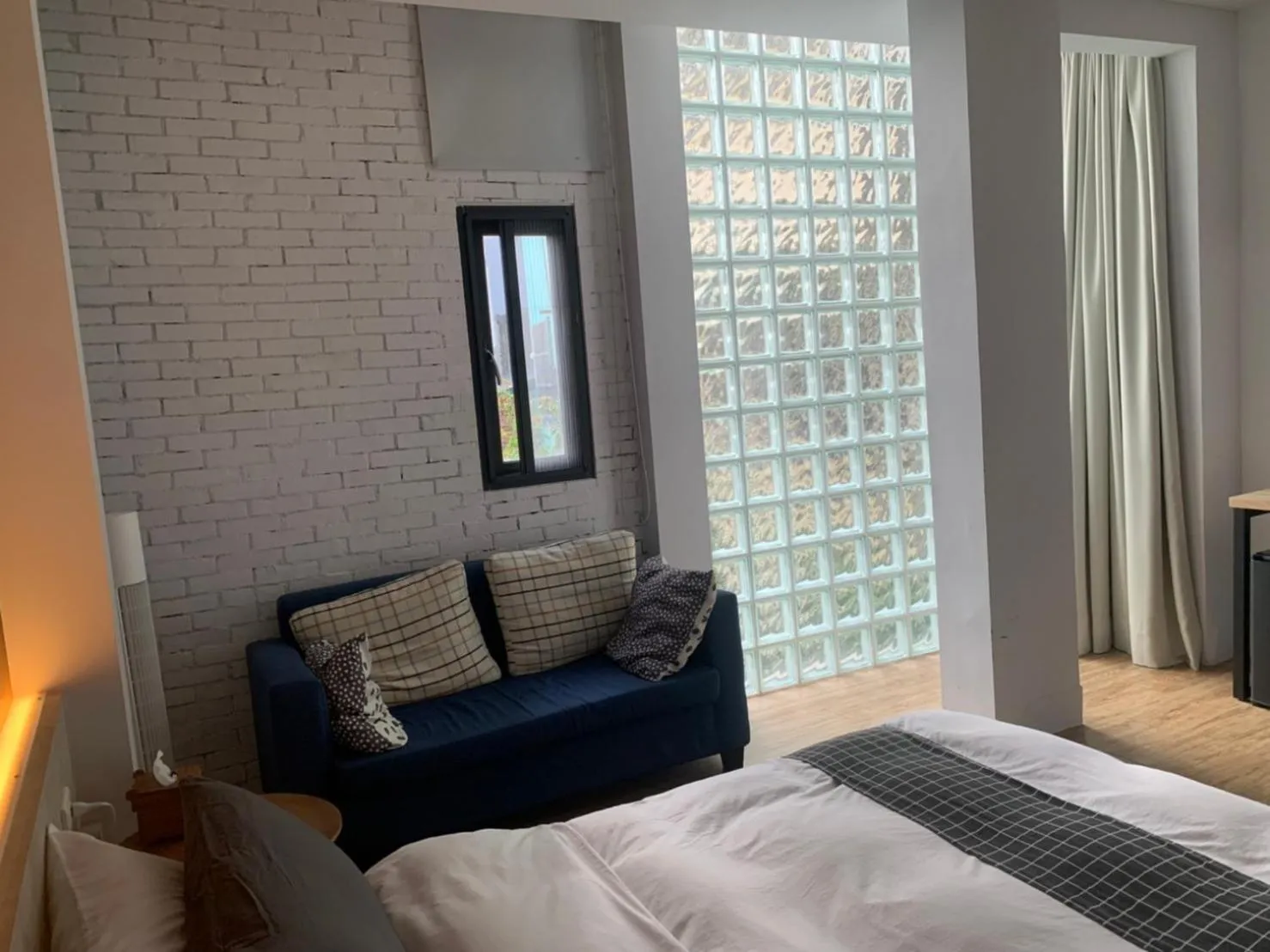 Bedroom, Bed in H suite Go