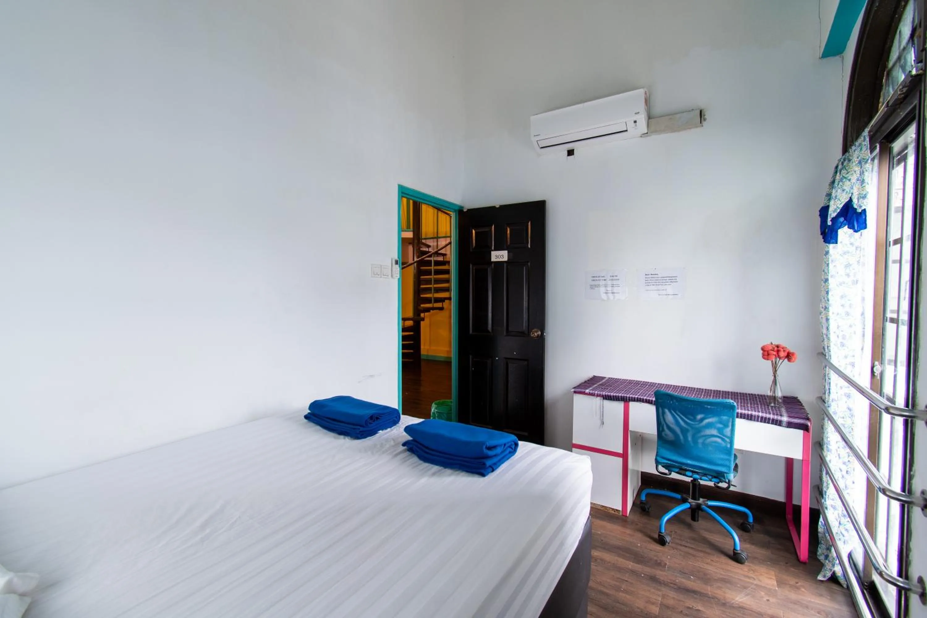 Bed in Travel Hub Guesthouse