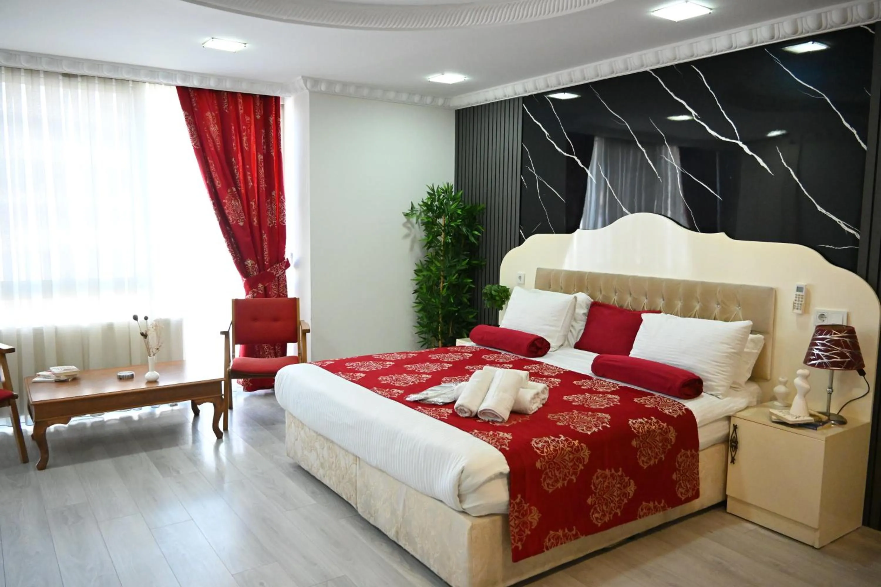 Bed in Elite Marmara Hotel Gungoren