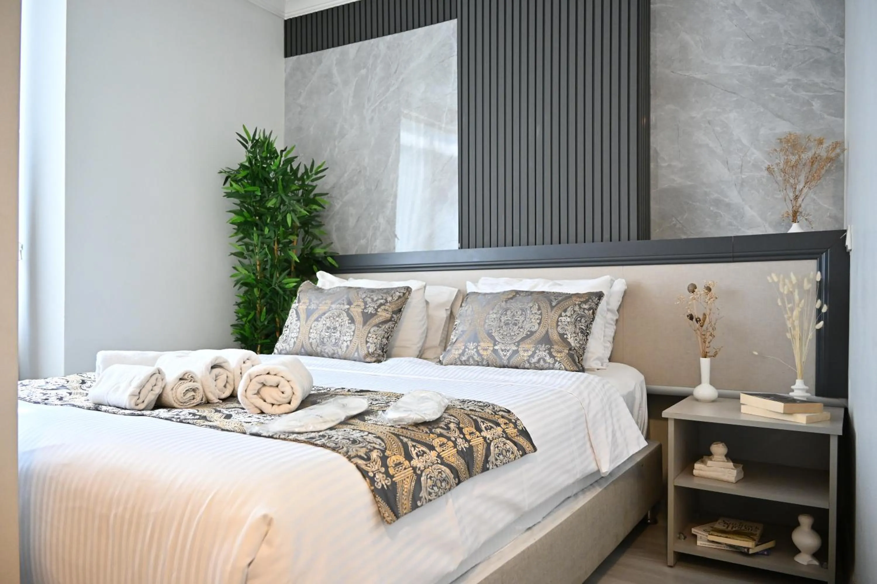 Bed in Elite Marmara Hotel Gungoren